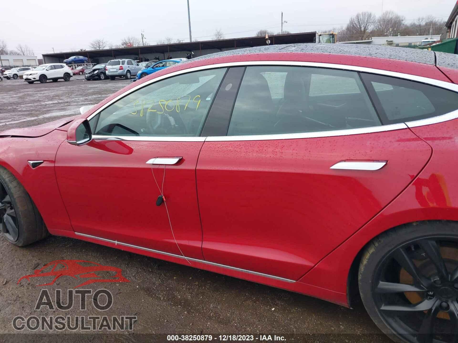 TESLA MODEL S 2018 - 5YJSA1E46JF294725
