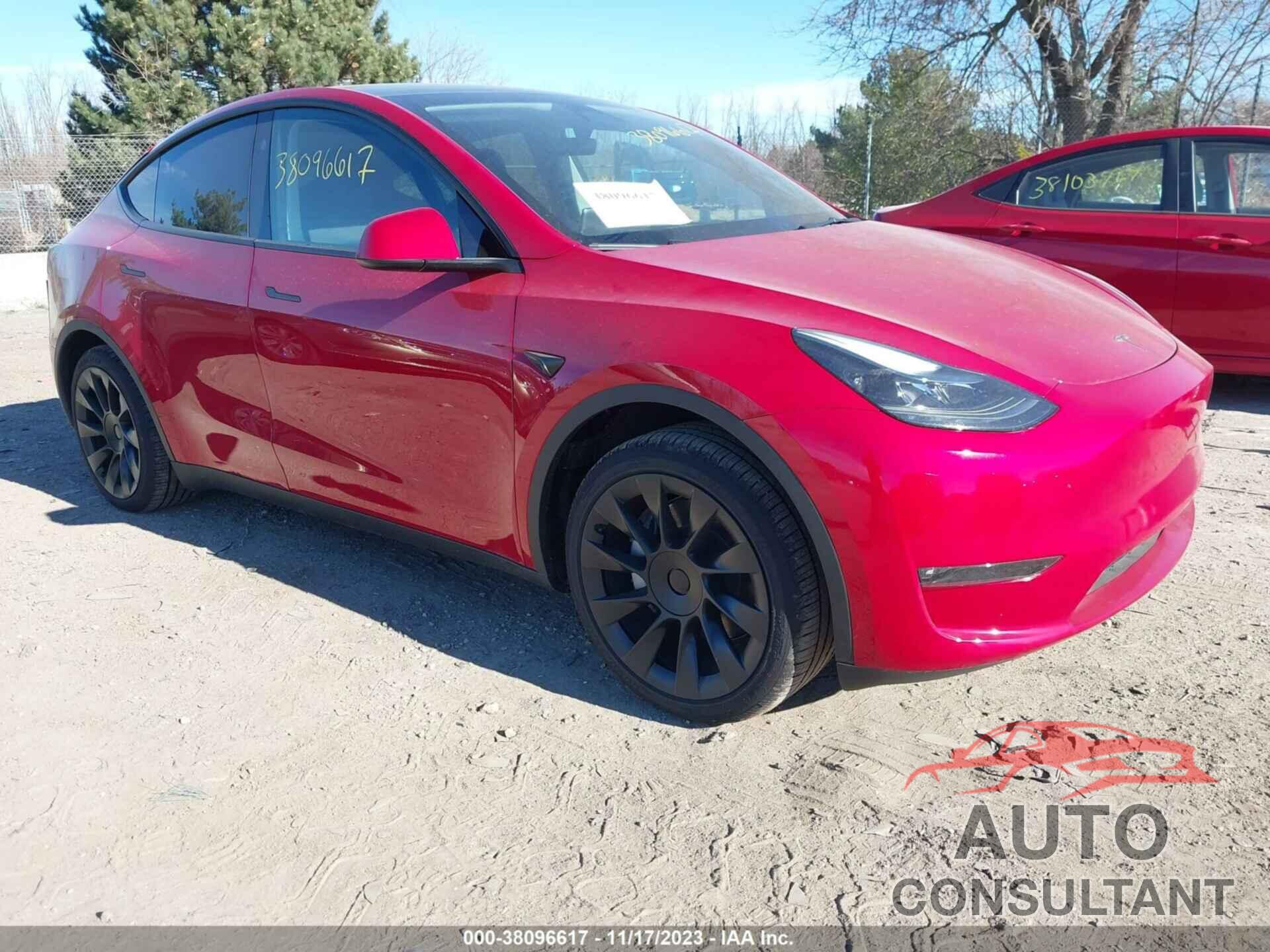 TESLA MODEL Y 2023 - 7SAYGAEE2PF856553