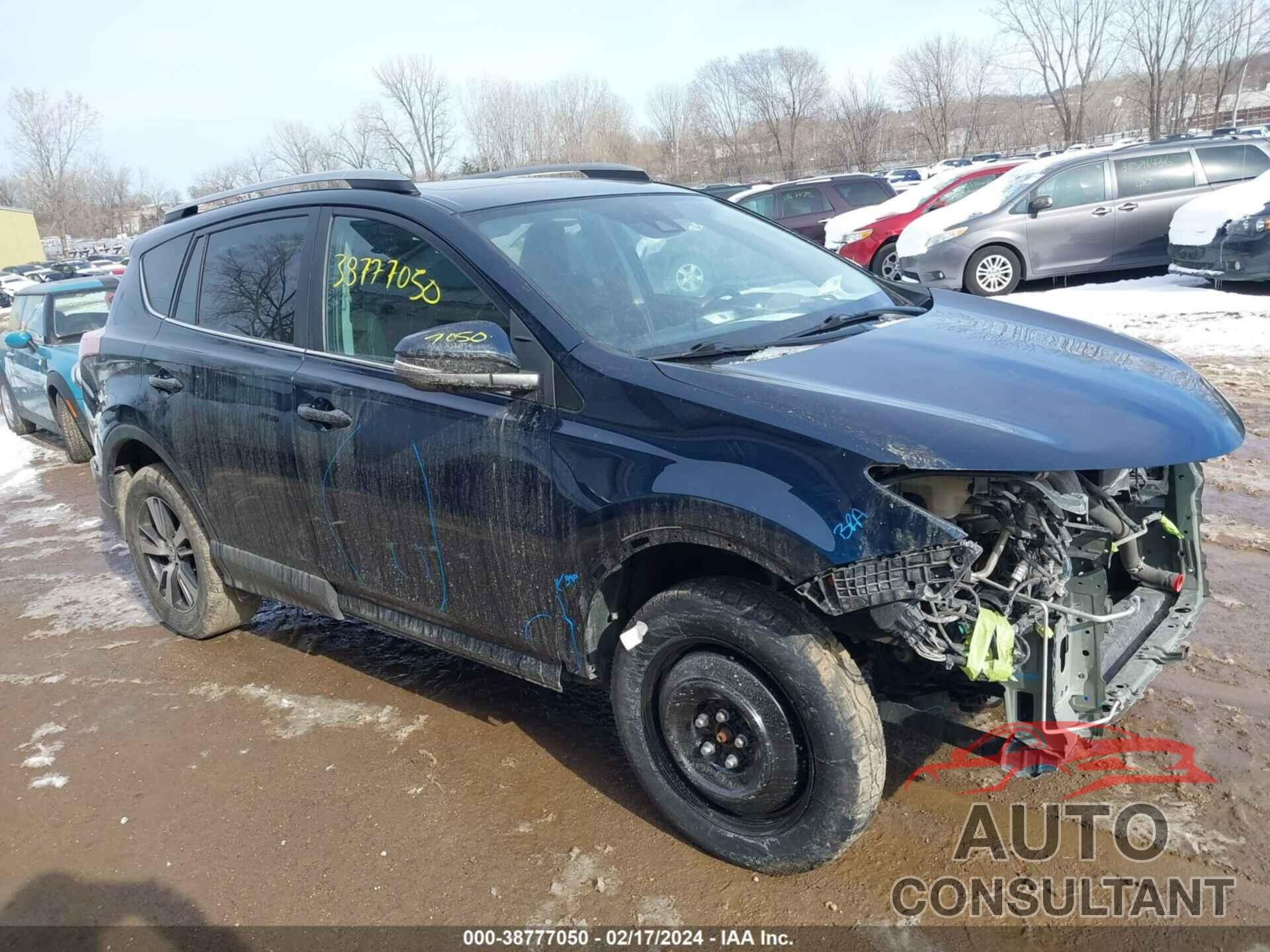 TOYOTA RAV4 2018 - 2T3RFREV6JW837279