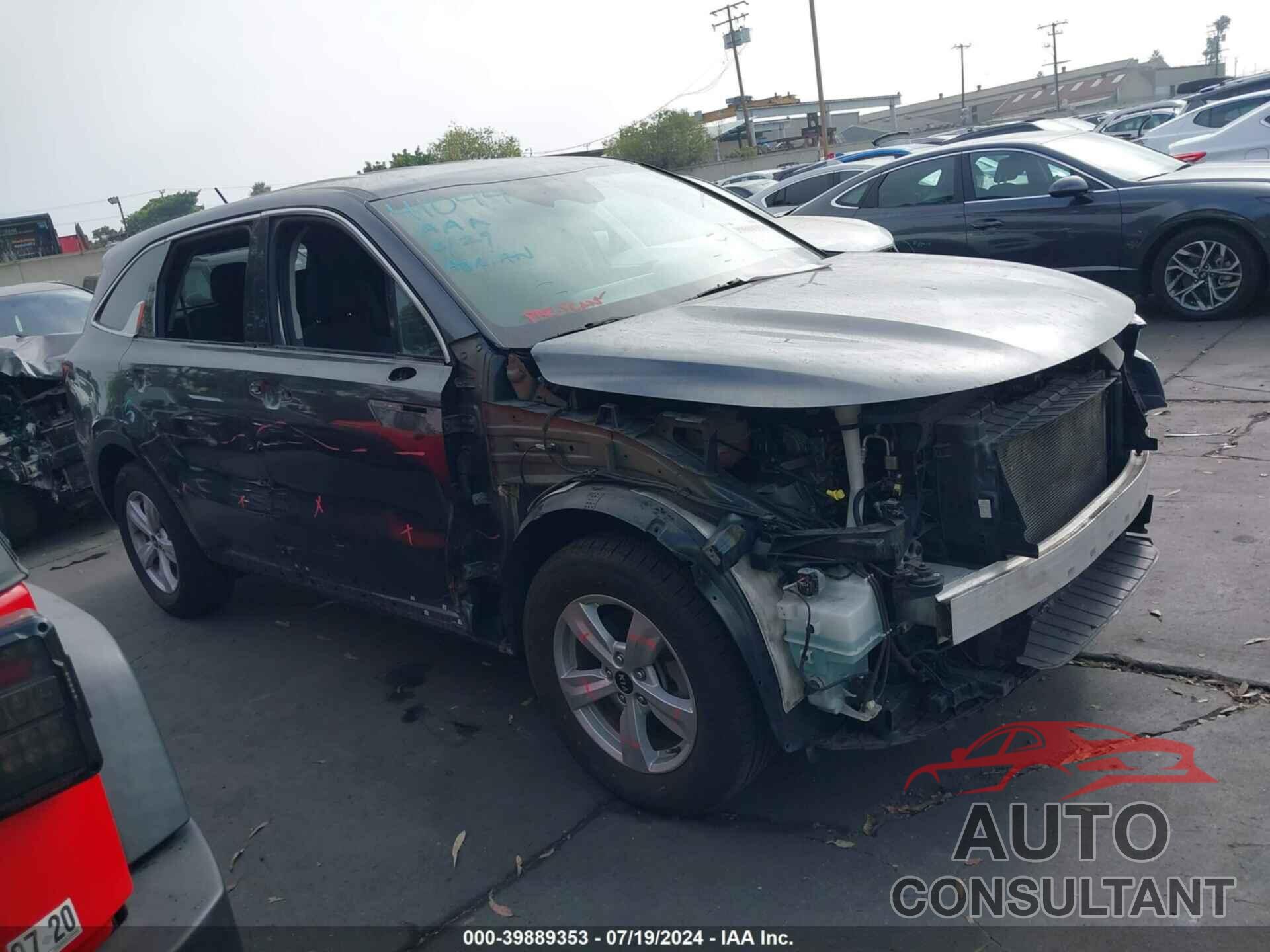 KIA SORENTO 2021 - 5XYRG4LC2MG027359