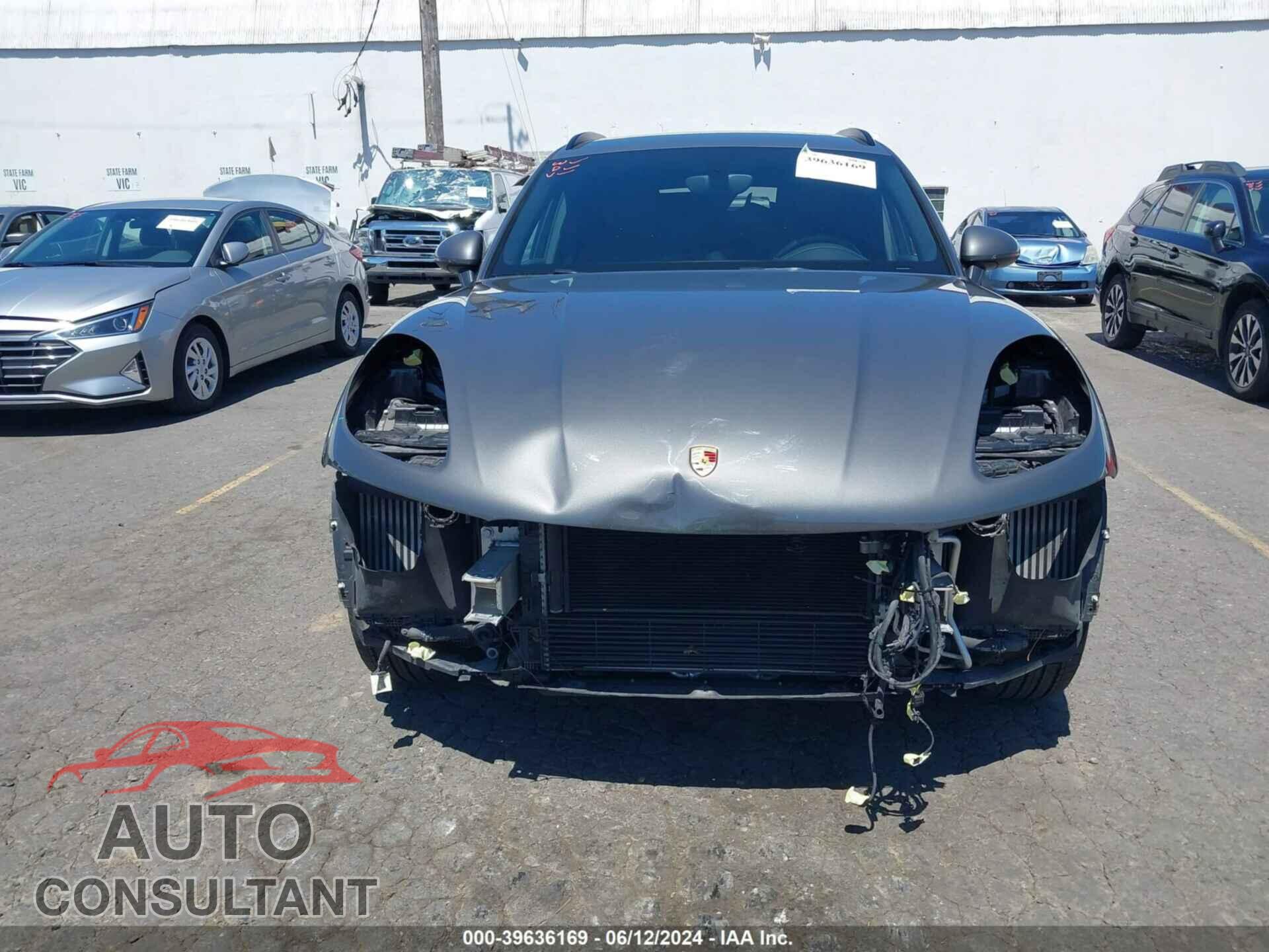 PORSCHE MACAN 2016 - WP1AB2A55GLB43909