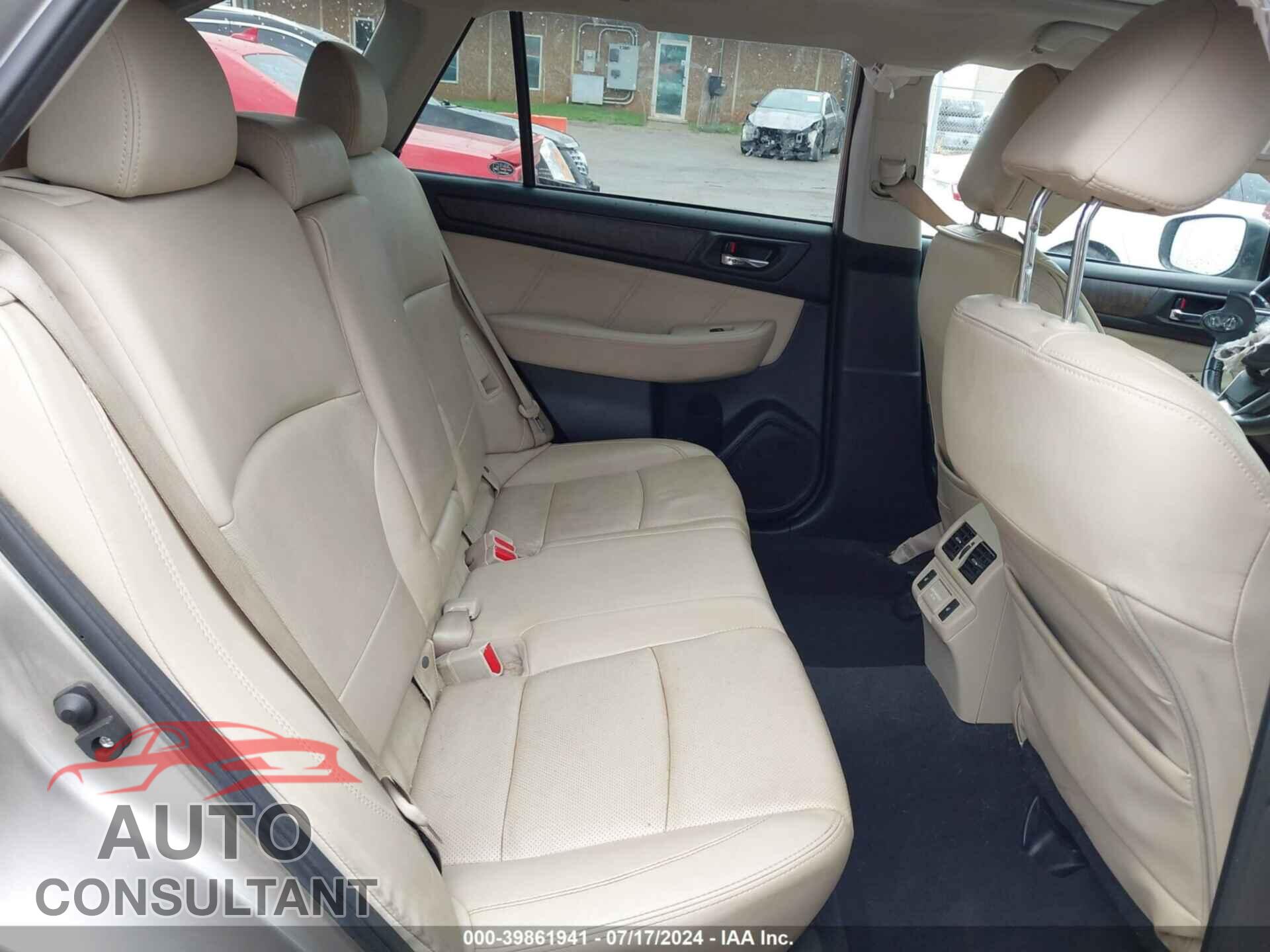 SUBARU OUTBACK 2018 - 4S4BSANC2J3290524