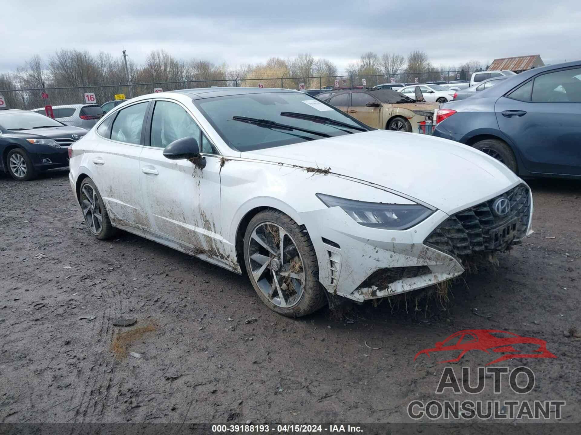 HYUNDAI SONATA 2023 - KMHL44J29PA316649