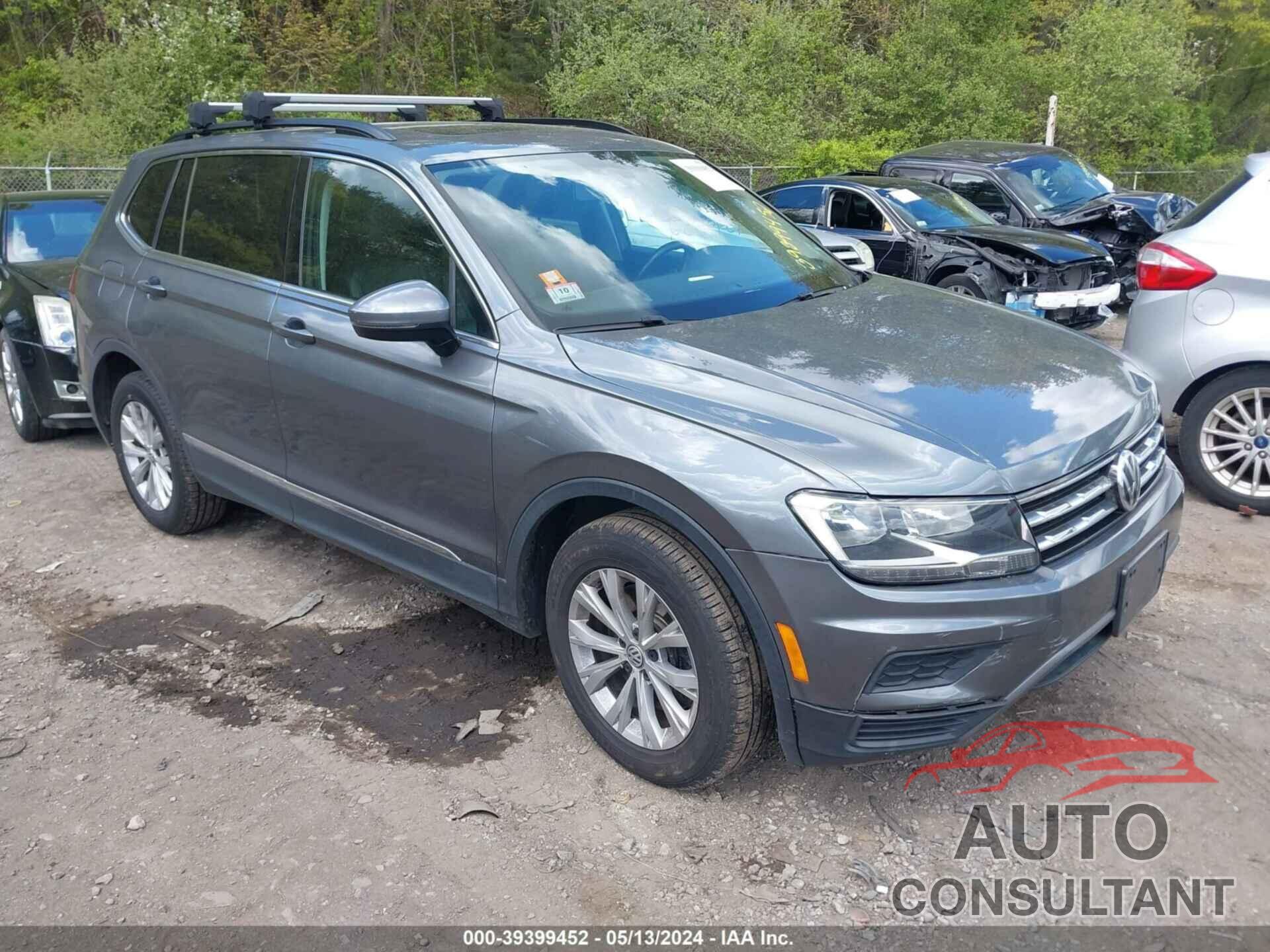 VOLKSWAGEN TIGUAN 2018 - 3VV2B7AX5JM088213