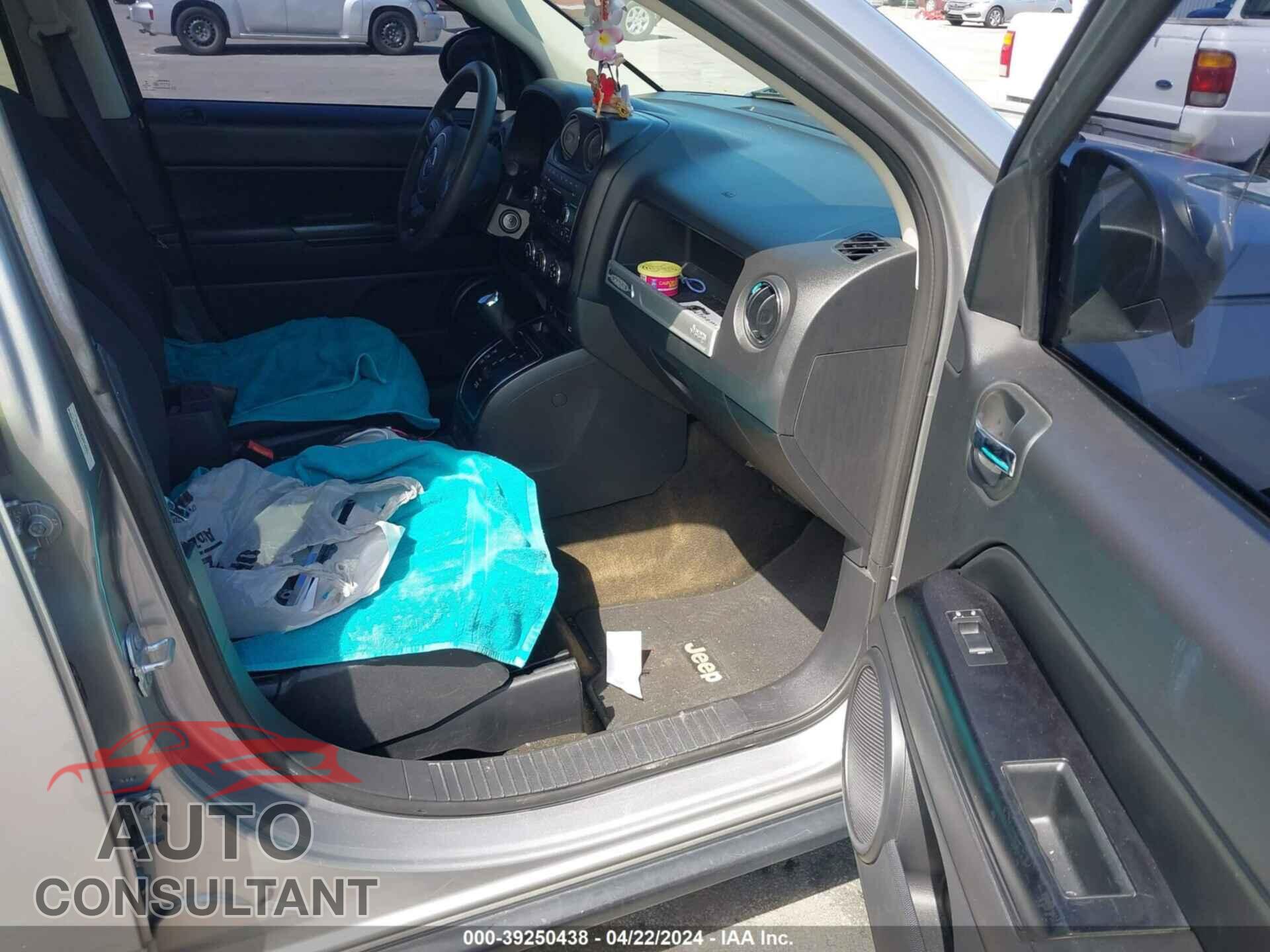 JEEP COMPASS 2017 - 1C4NJDBB3HD142551