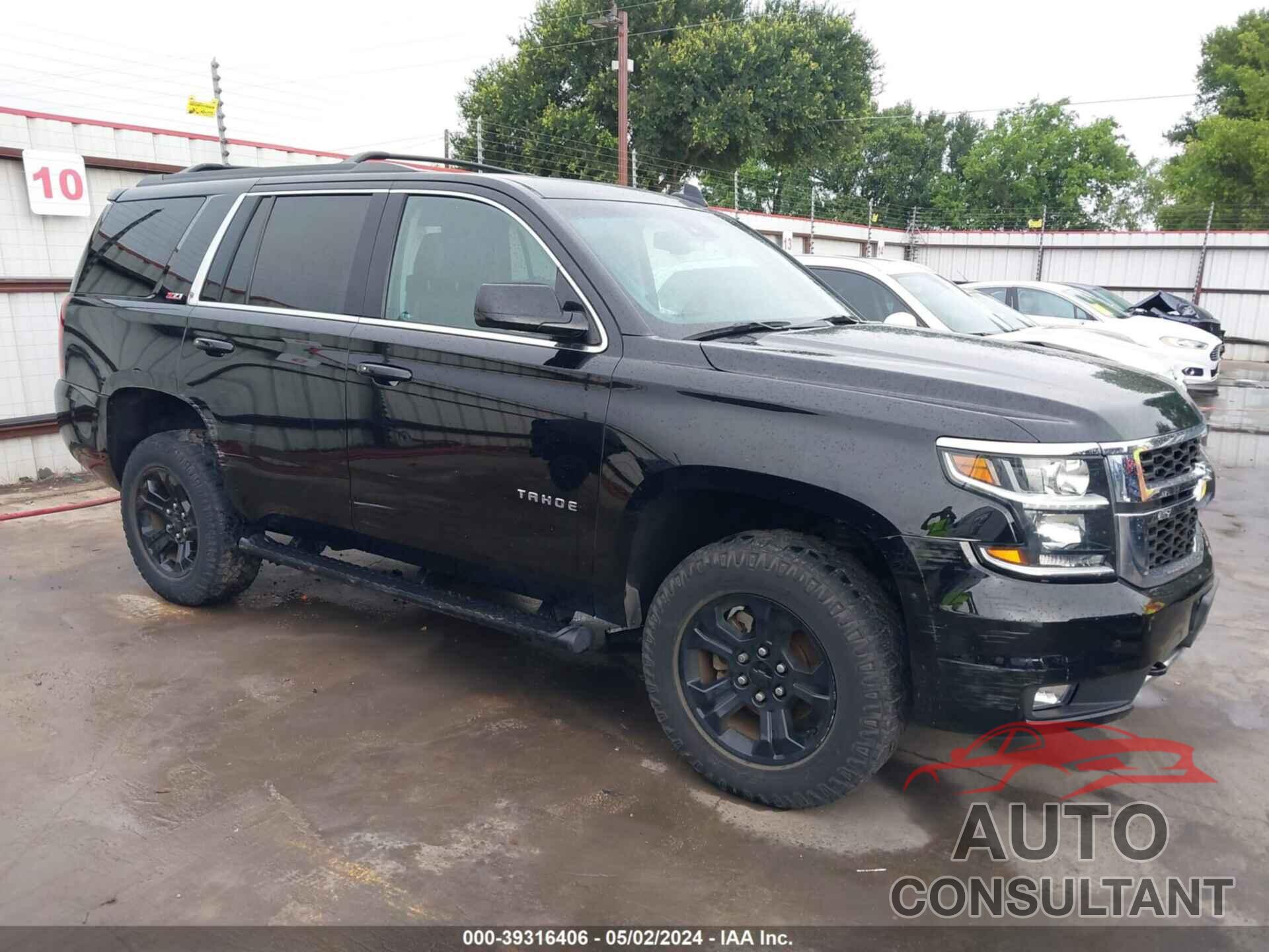 CHEVROLET TAHOE 2017 - 1GNSKBKCXHR328191