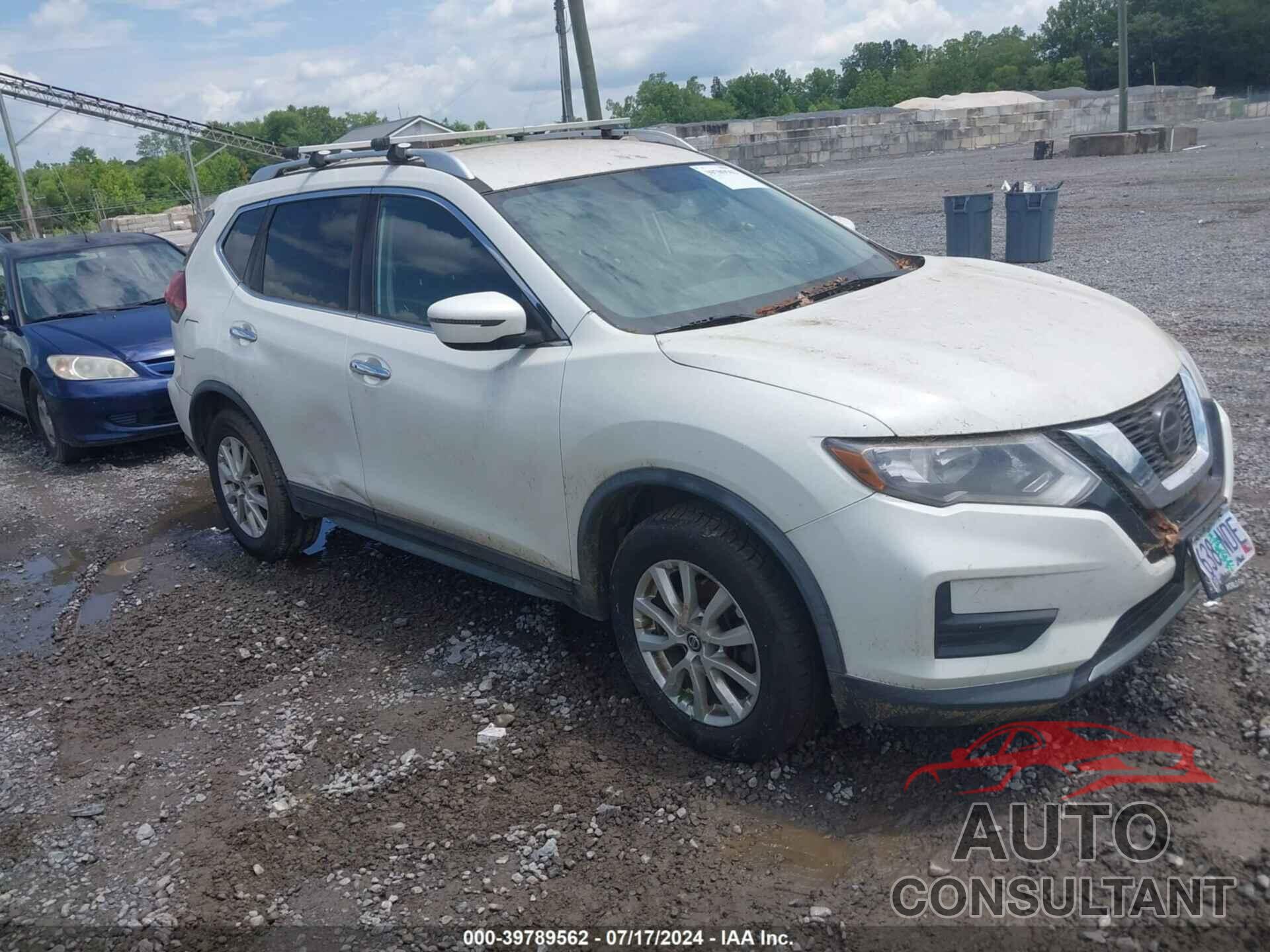 NISSAN ROGUE 2018 - KNMAT2MV8JP576215