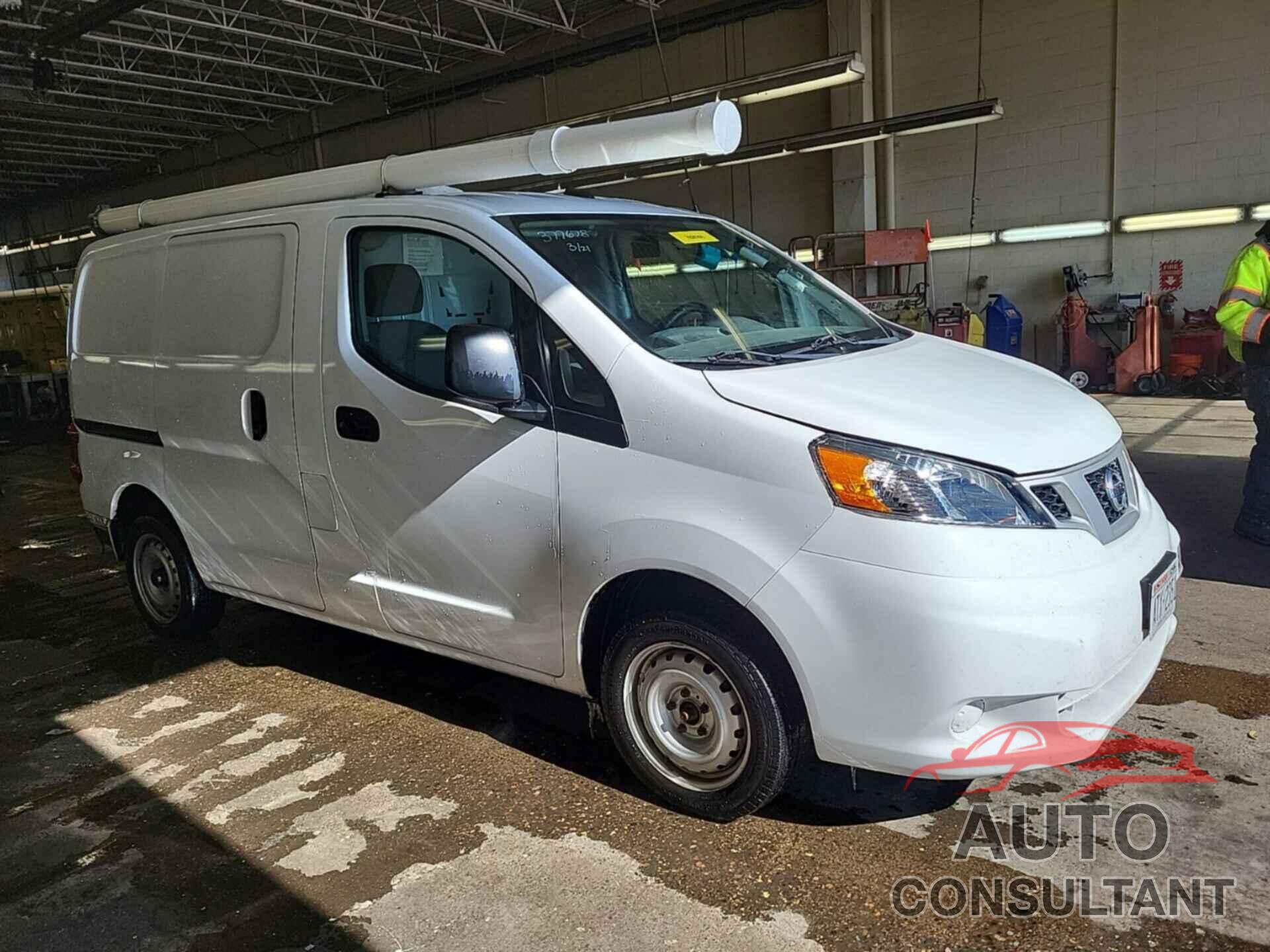 NISSAN NV200 COMPACT CARGO 2020 - 3N6CM0KN5LK701749