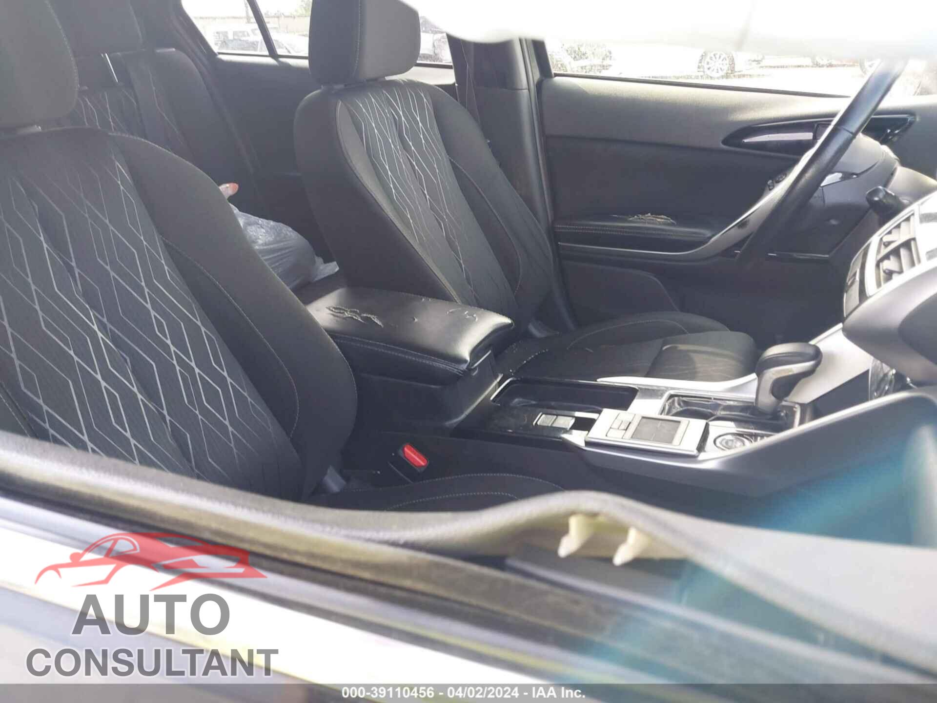 MITSUBISHI ECLIPSE CROSS 2018 - JA4AT5AA2JZ046601