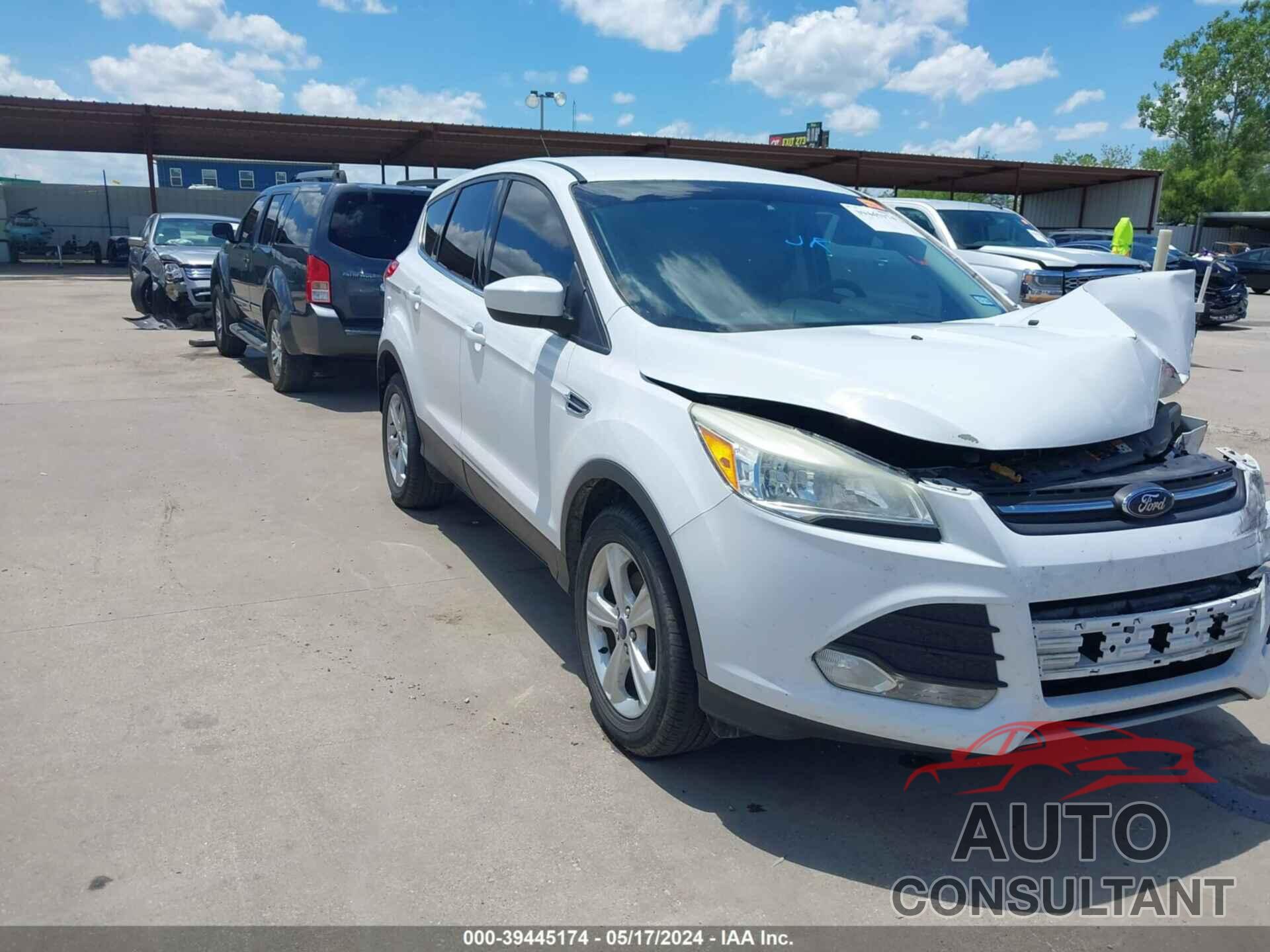 FORD ESCAPE 2016 - 1FMCU0GX6GUC67646