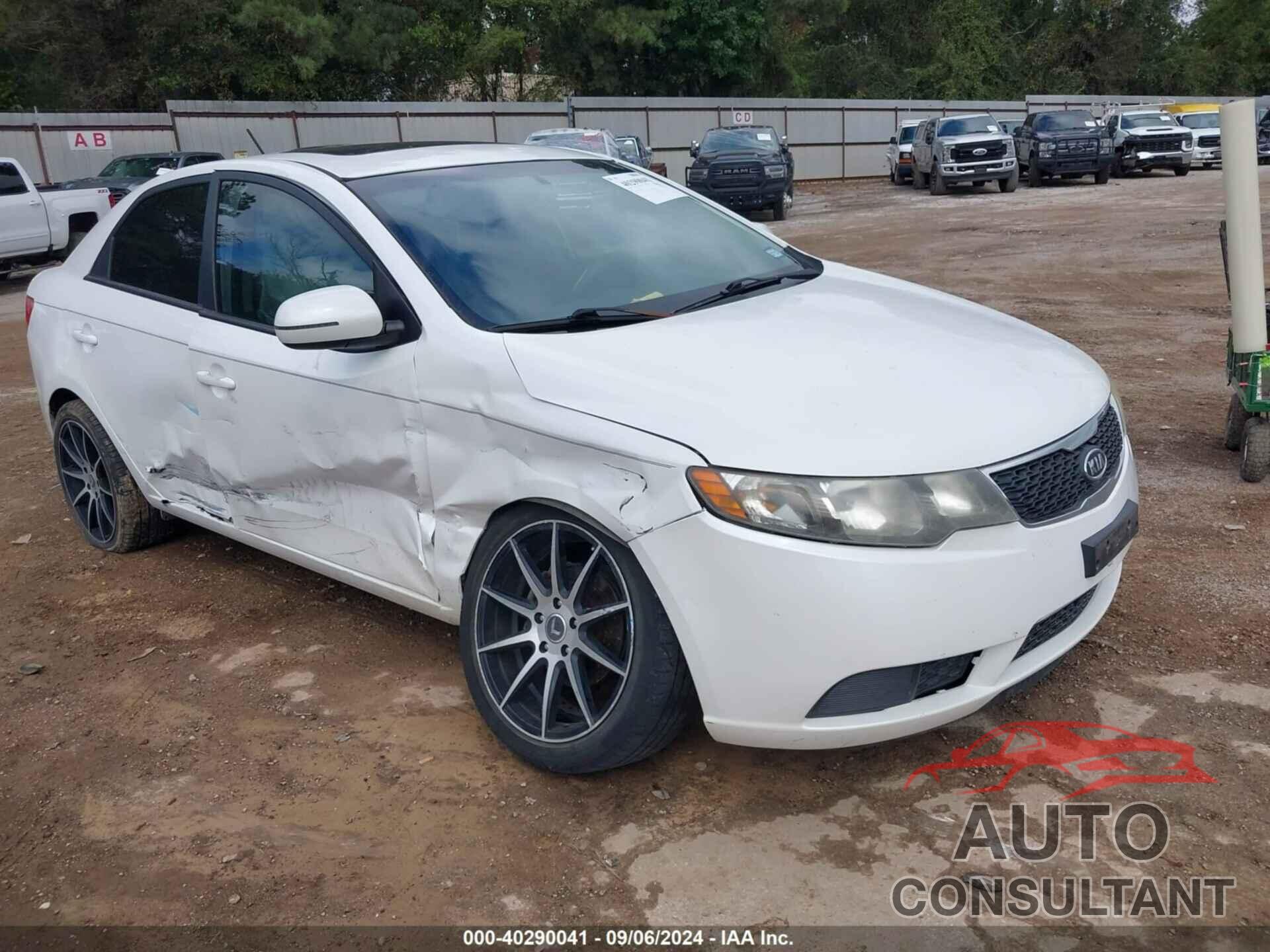 KIA FORTE 2011 - KNAFU4A22B5425440