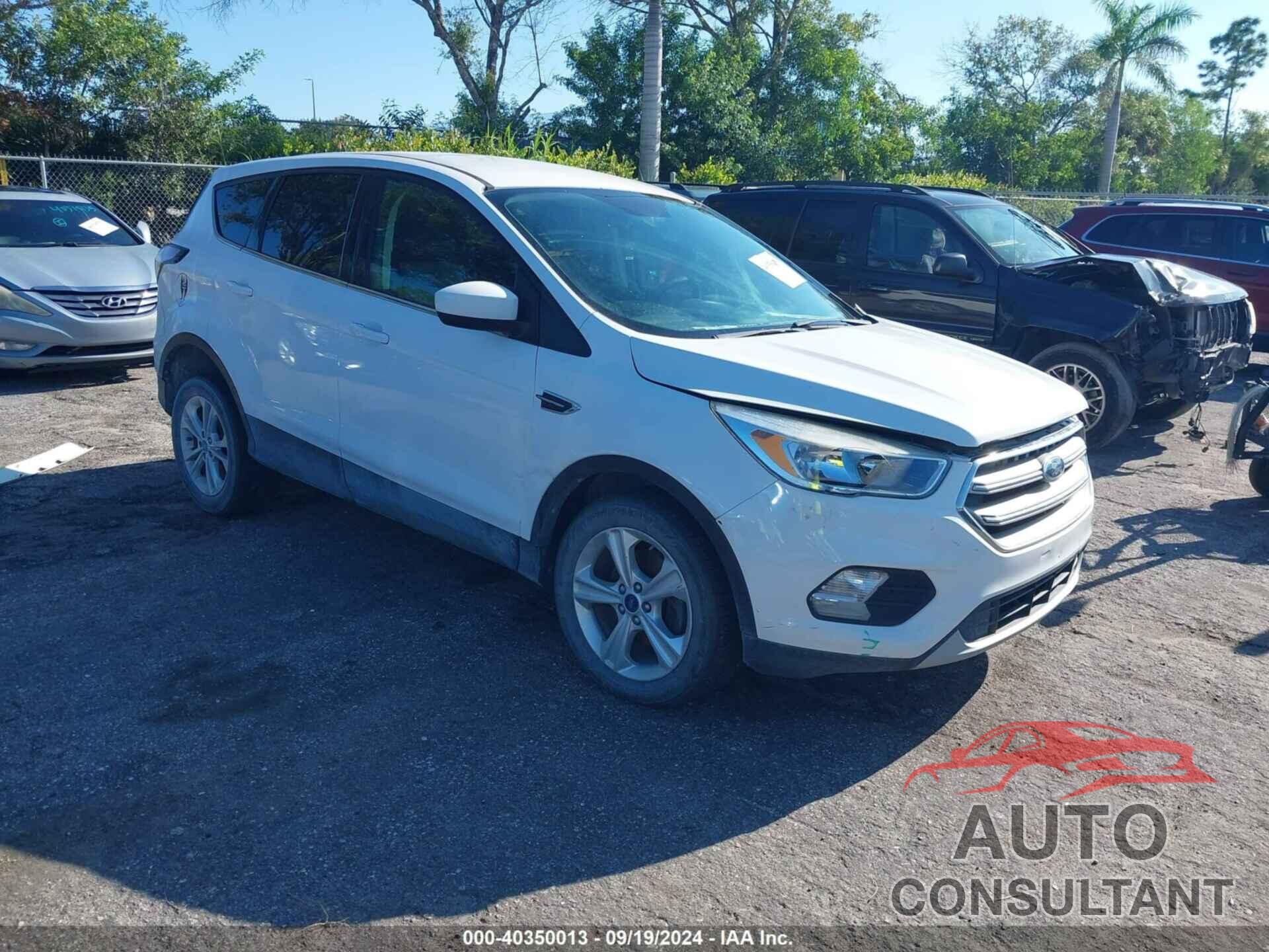 FORD ESCAPE 2017 - 1FMCU0GD8HUC39774