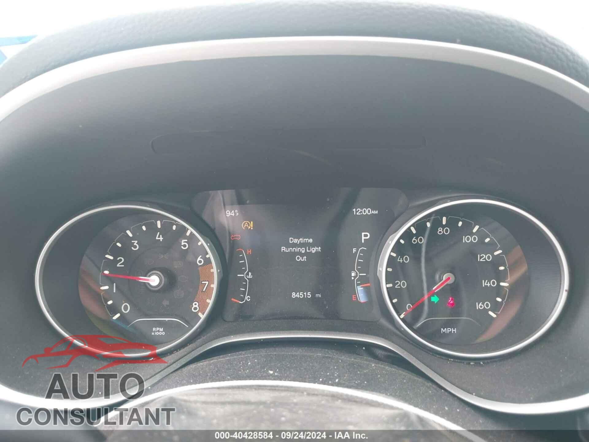 JEEP COMPASS 2018 - 3C4NJCCB6JT181515