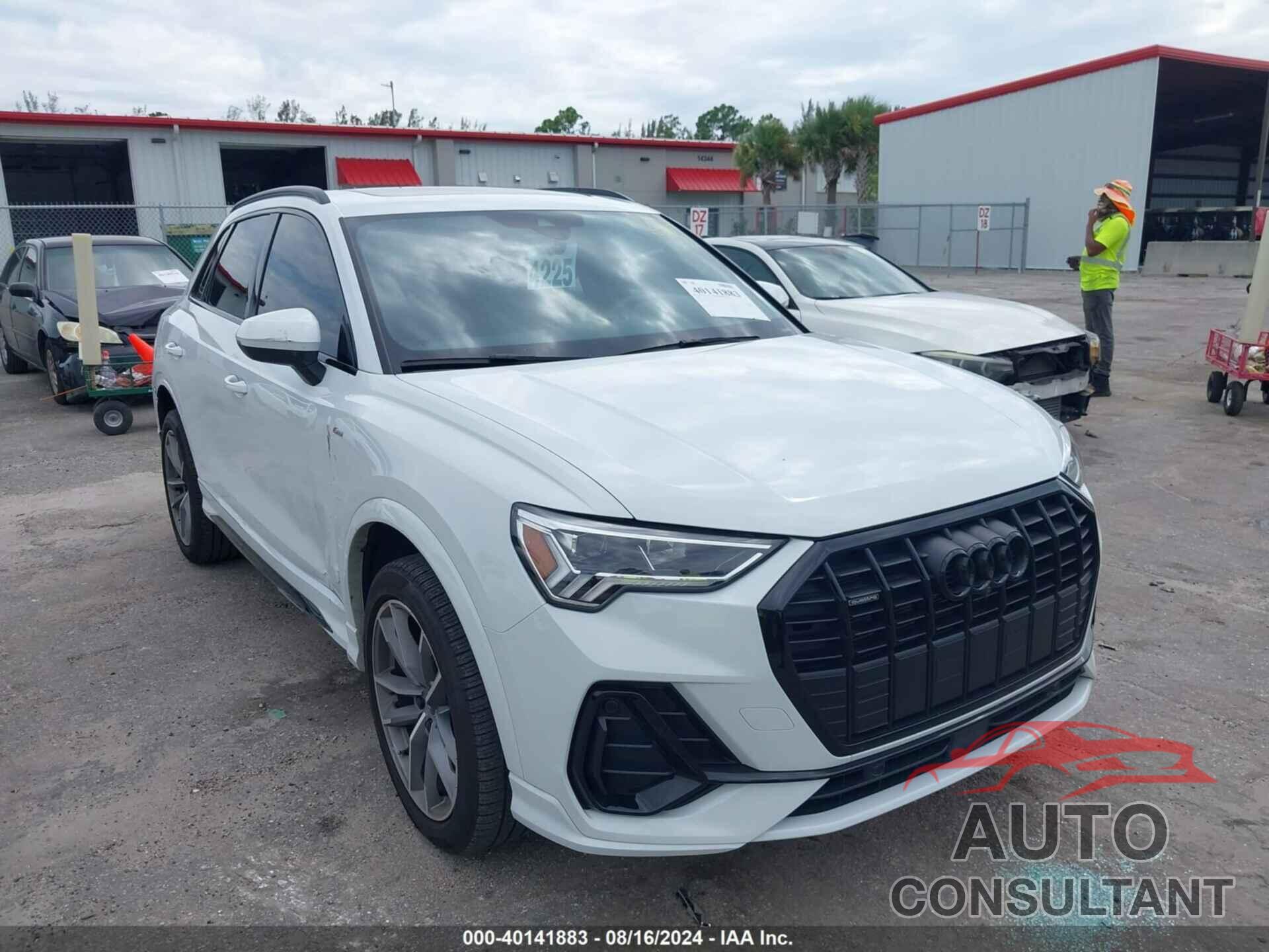 AUDI Q3 2023 - WA1EECF37P1139888