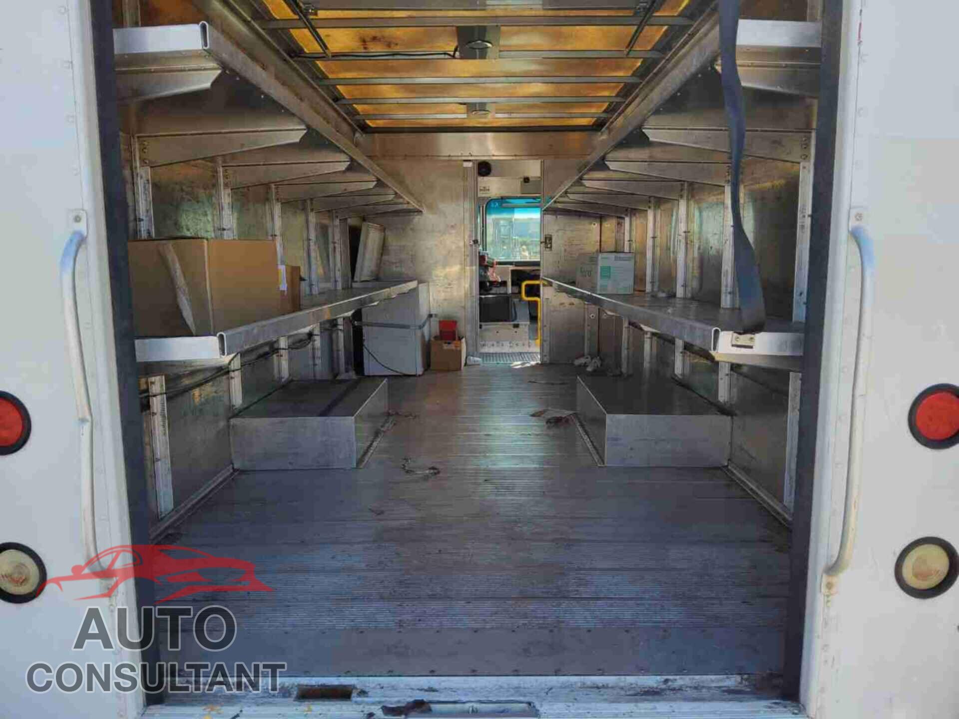 FORD ECONOLINE 2016 - 1FC3E4KL8GDC05694