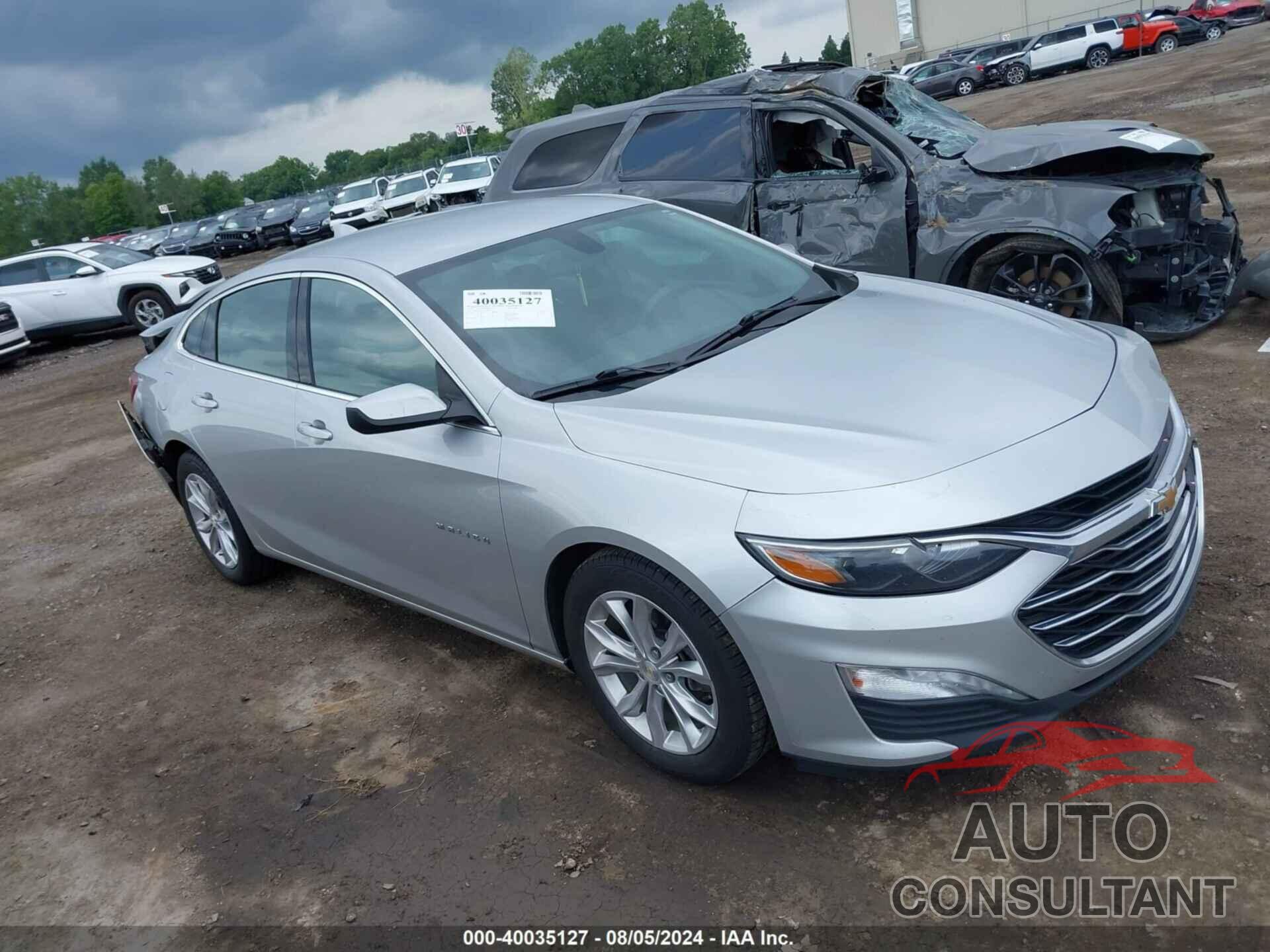 CHEVROLET MALIBU 2019 - 1G1ZD5STXKF104312