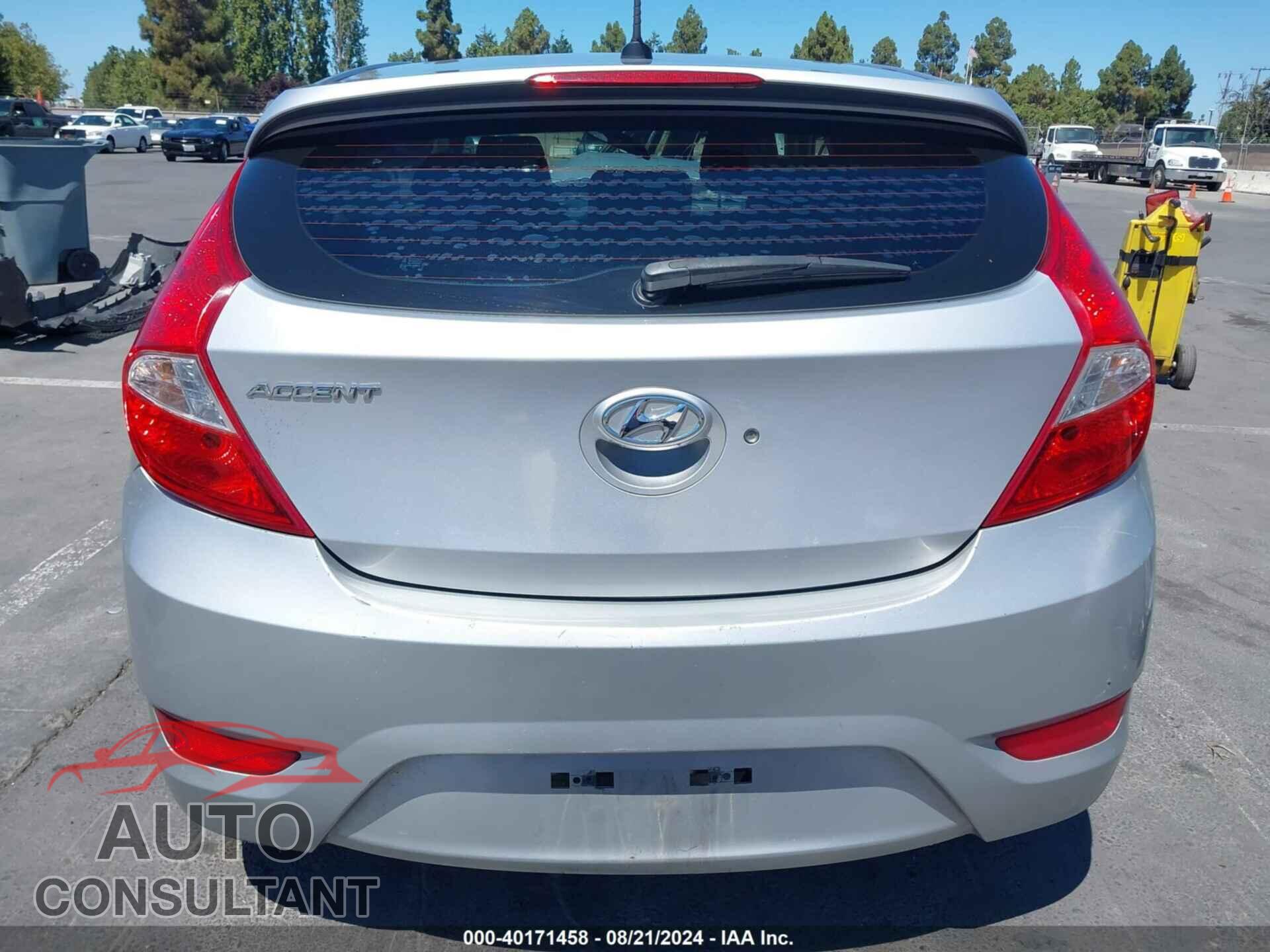 HYUNDAI ACCENT 2017 - KMHCU5AE9HU324492