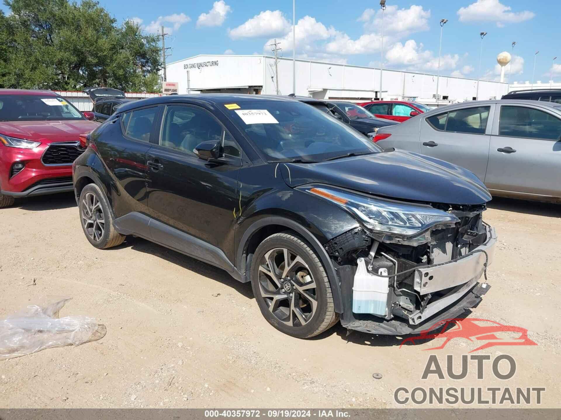 TOYOTA C-HR 2021 - JTNKHMBX2M1105637