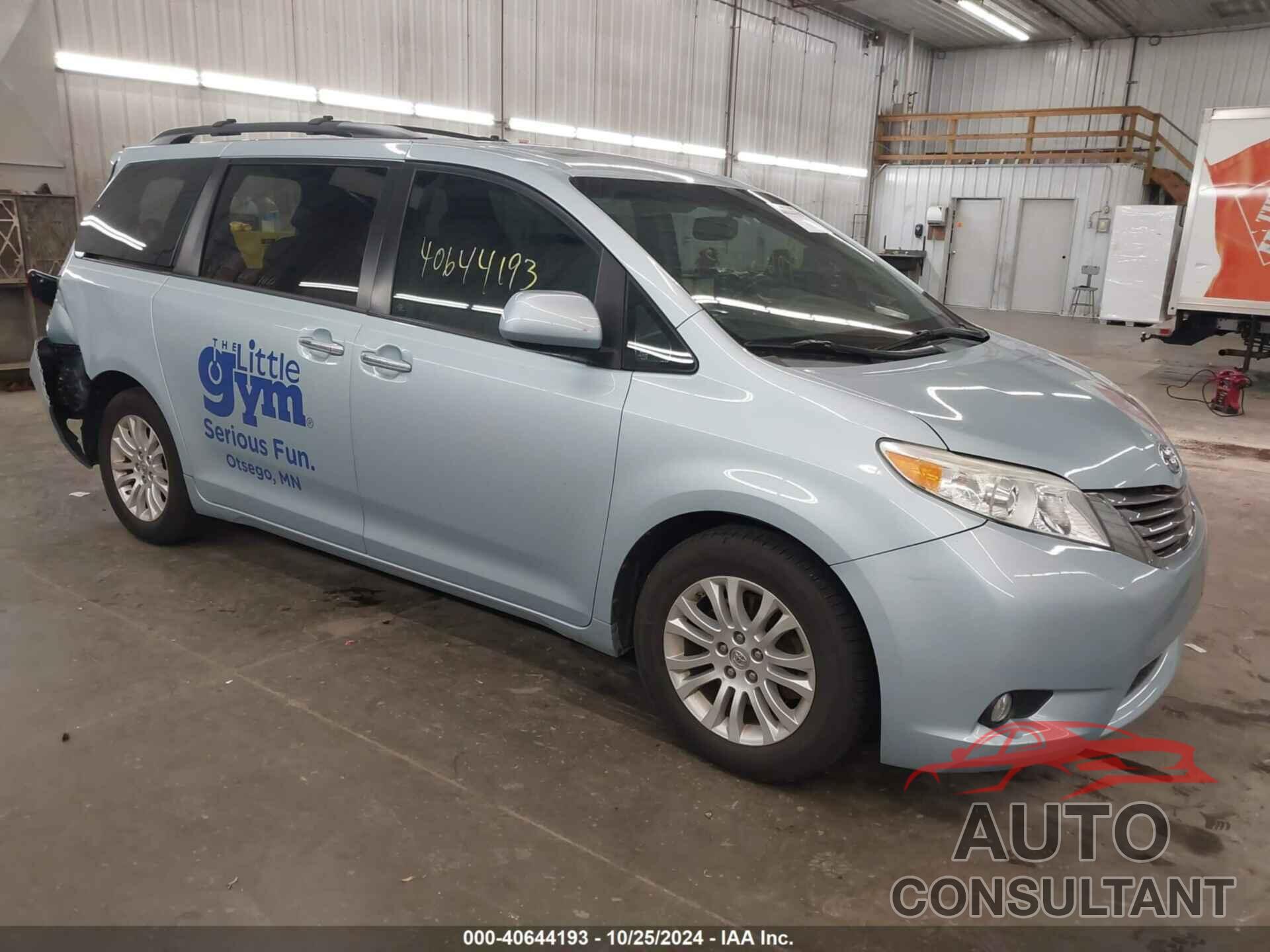 TOYOTA SIENNA 2015 - 5TDYK3DC8FS546960