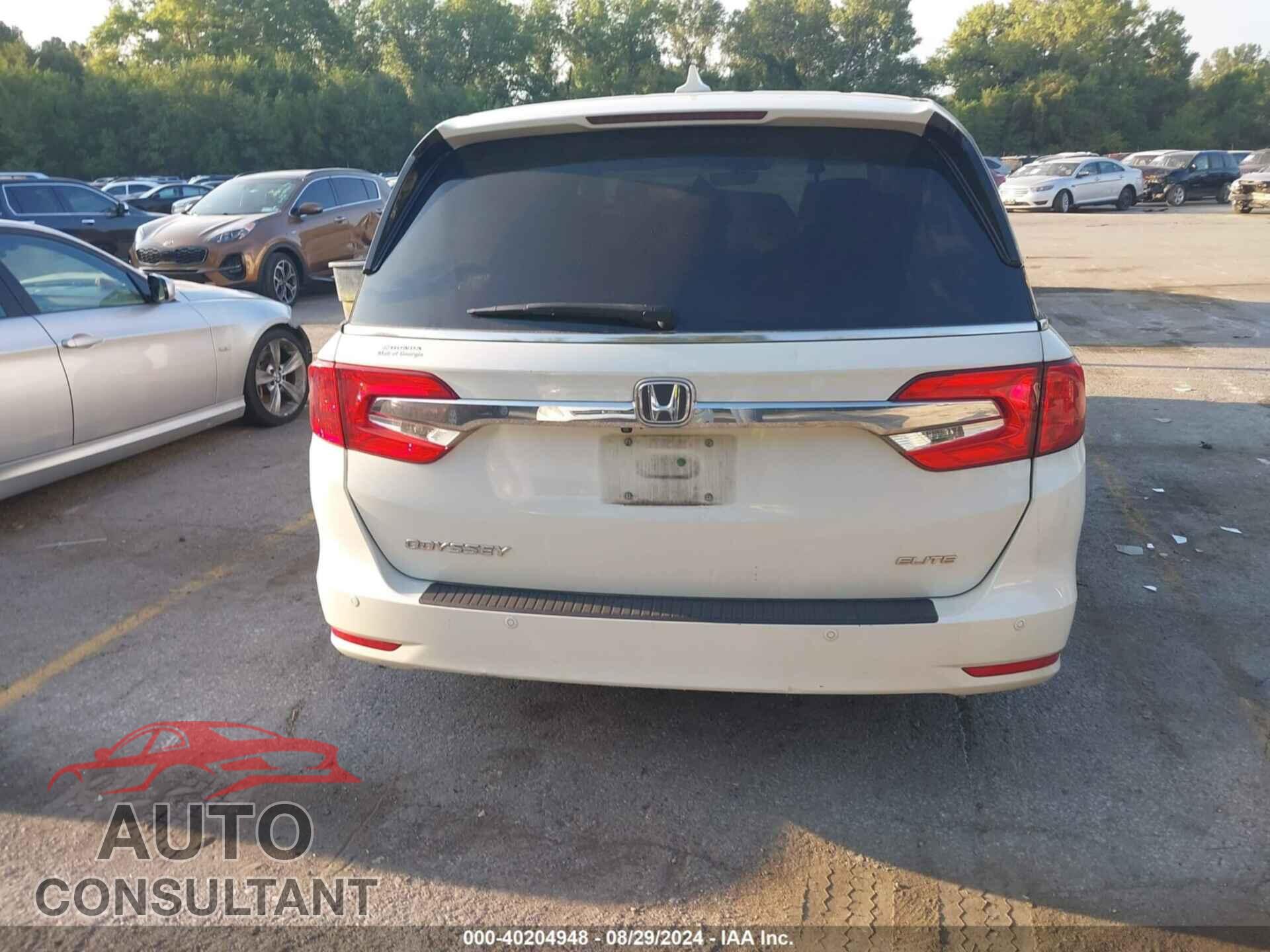 HONDA ODYSSEY 2018 - 5FNRL6H96JB088611