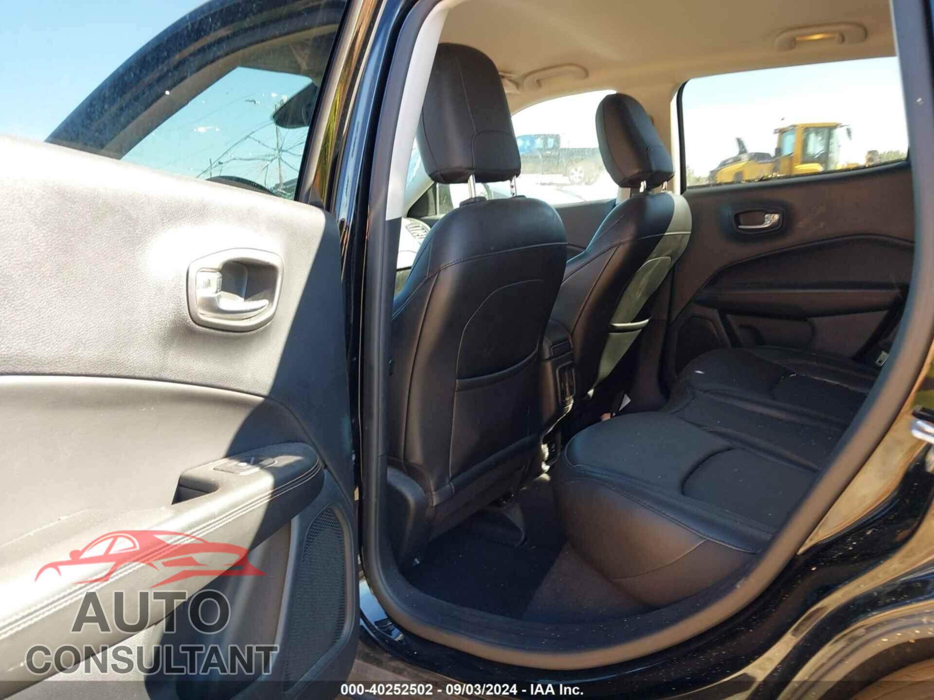 JEEP COMPASS 2020 - 3C4NJDCB2LT212106