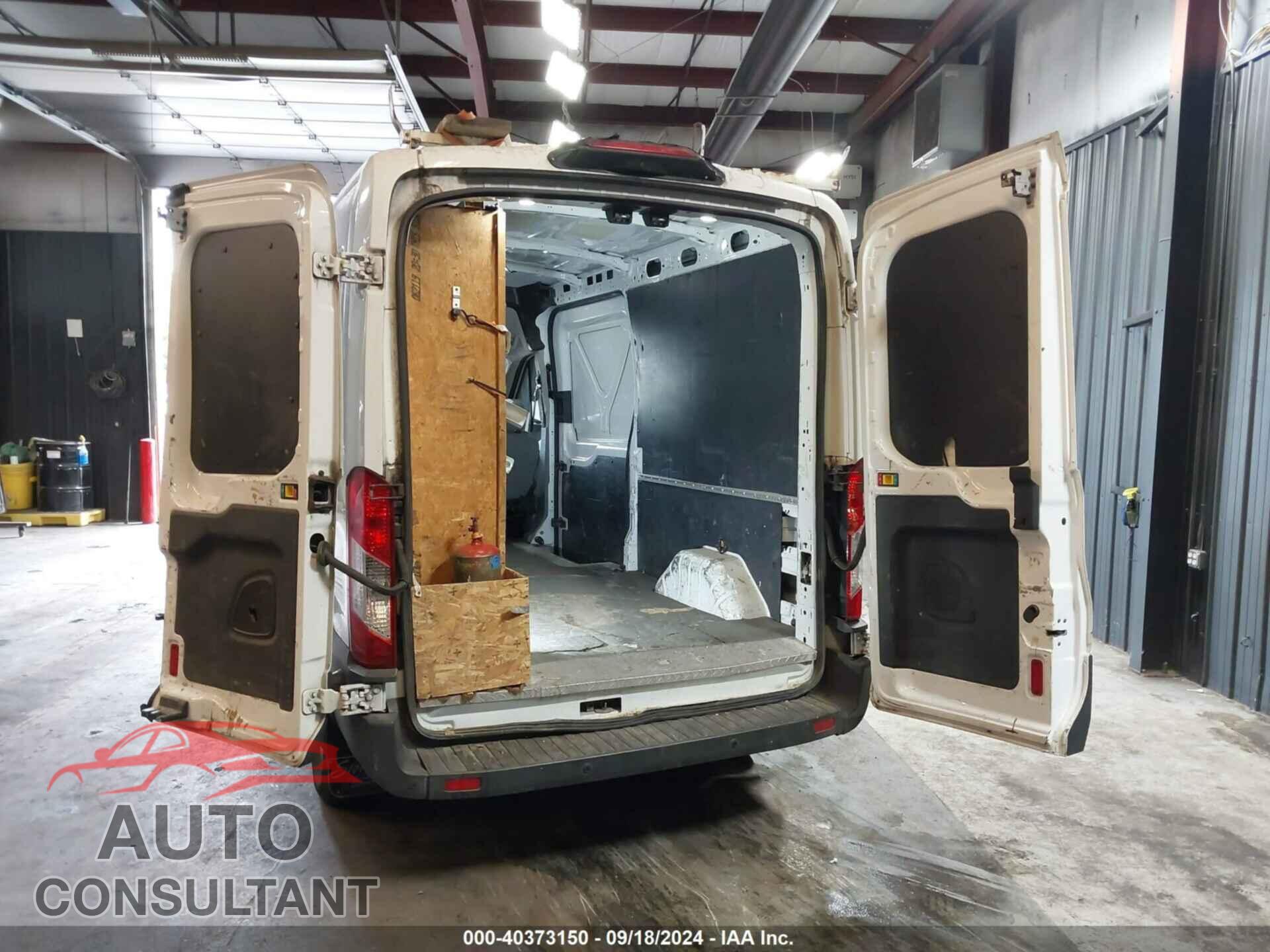 FORD TRANSIT-250 2018 - 1FTYR2DM2JKA73863