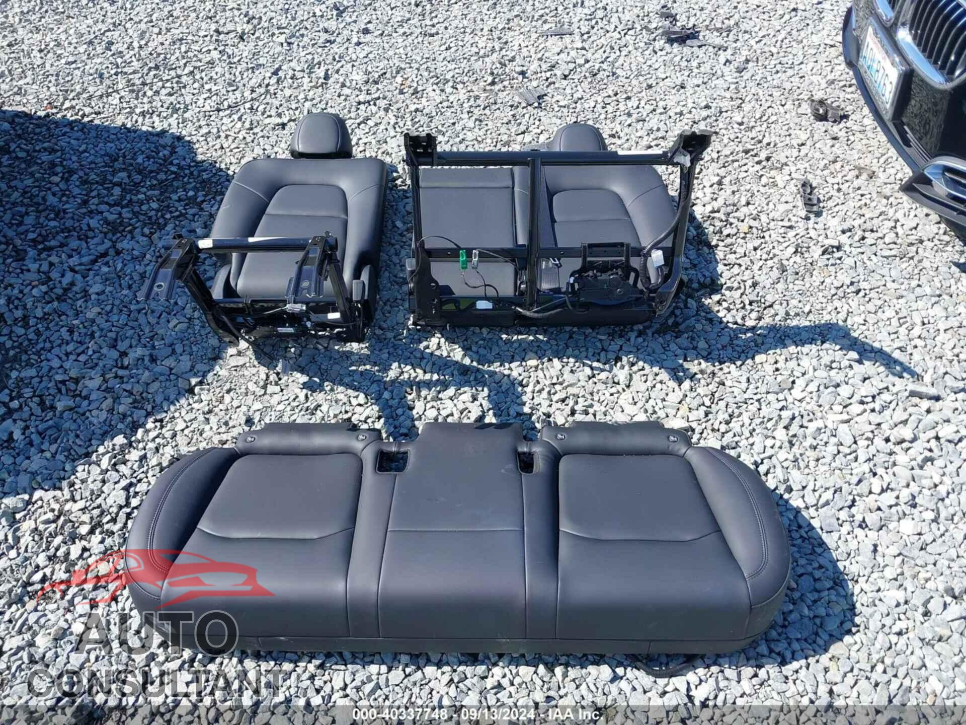 TESLA MODEL Y 2023 - 7SAYGDEE2PF858644