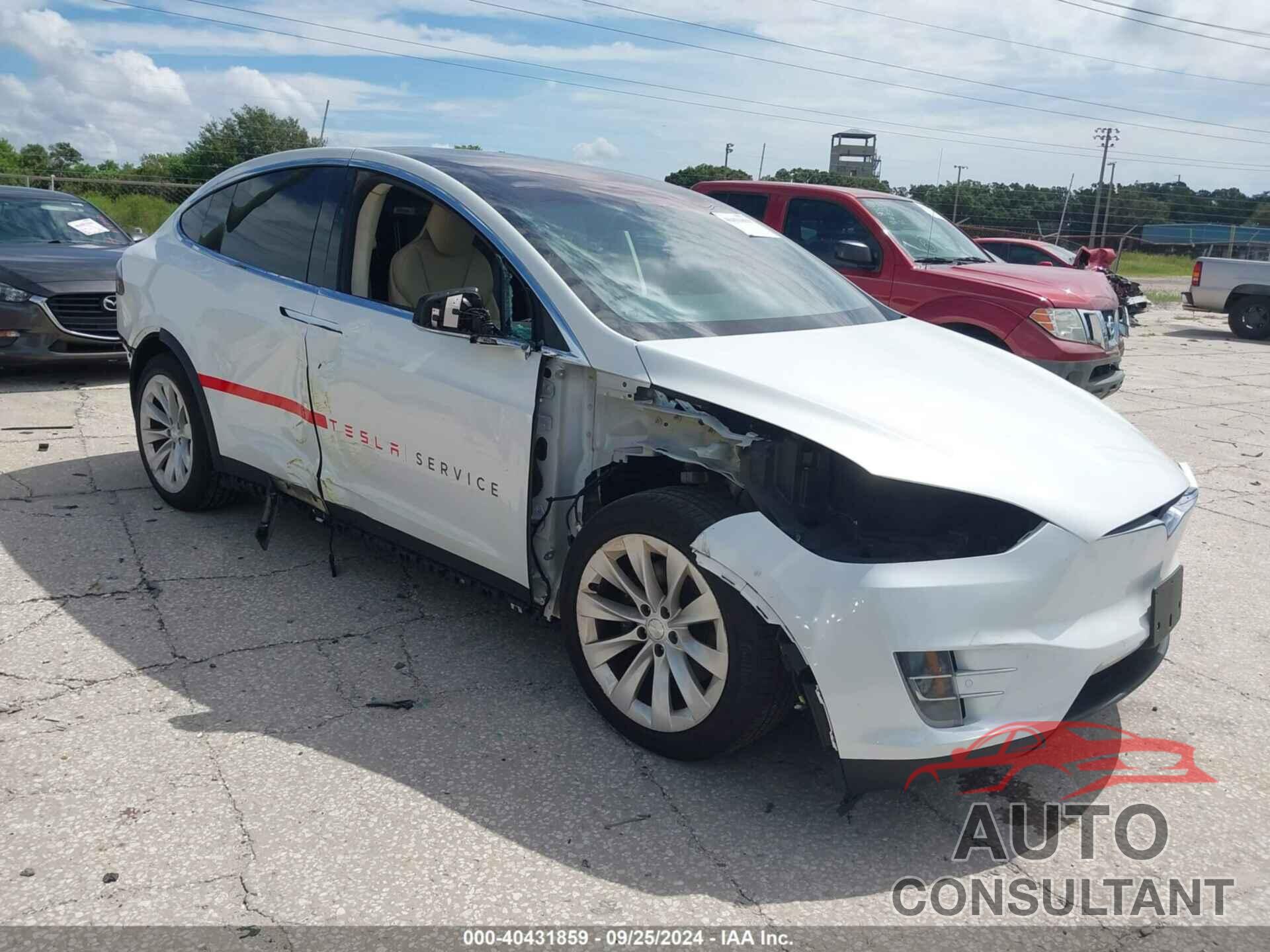 TESLA MODEL X 2017 - 5YJXCDE21HF052306