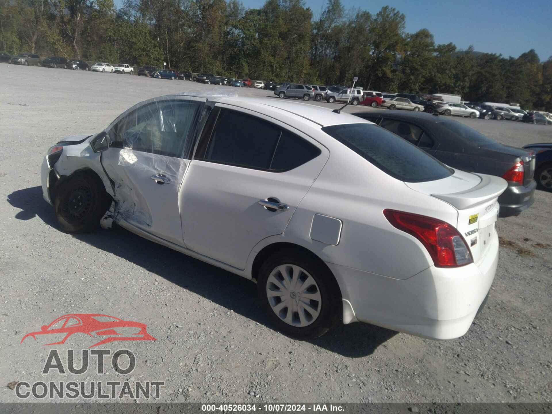 NISSAN VERSA 2017 - 3N1CN7AP0HL870898