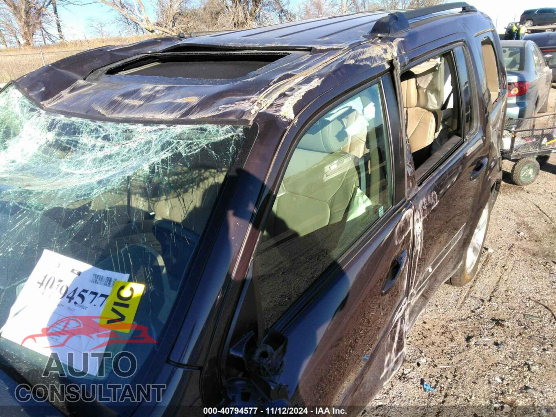 HONDA PILOT 2015 - 5FNYF4H52FB002125
