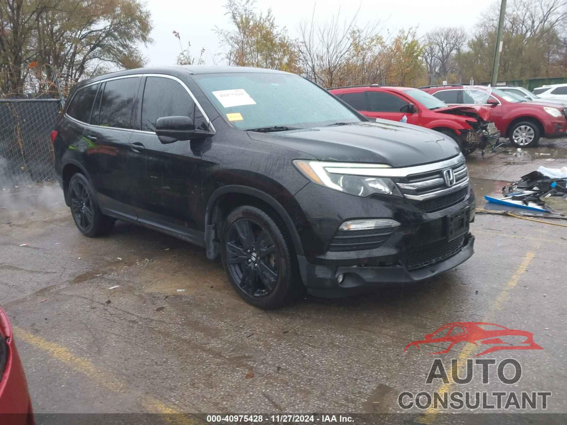 HONDA PILOT 2017 - 5FNYF6H50HB095533