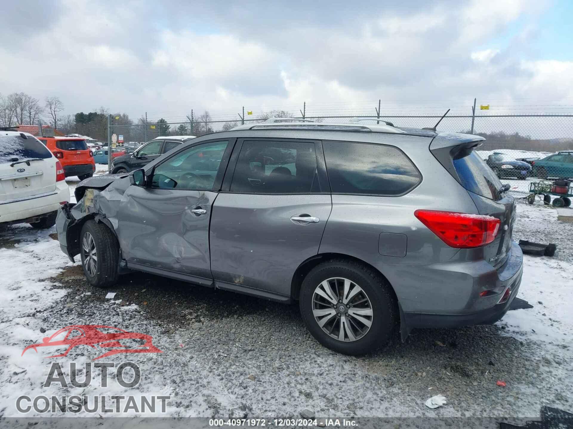 NISSAN PATHFINDER 2017 - 5N1DR2MN6HC900688
