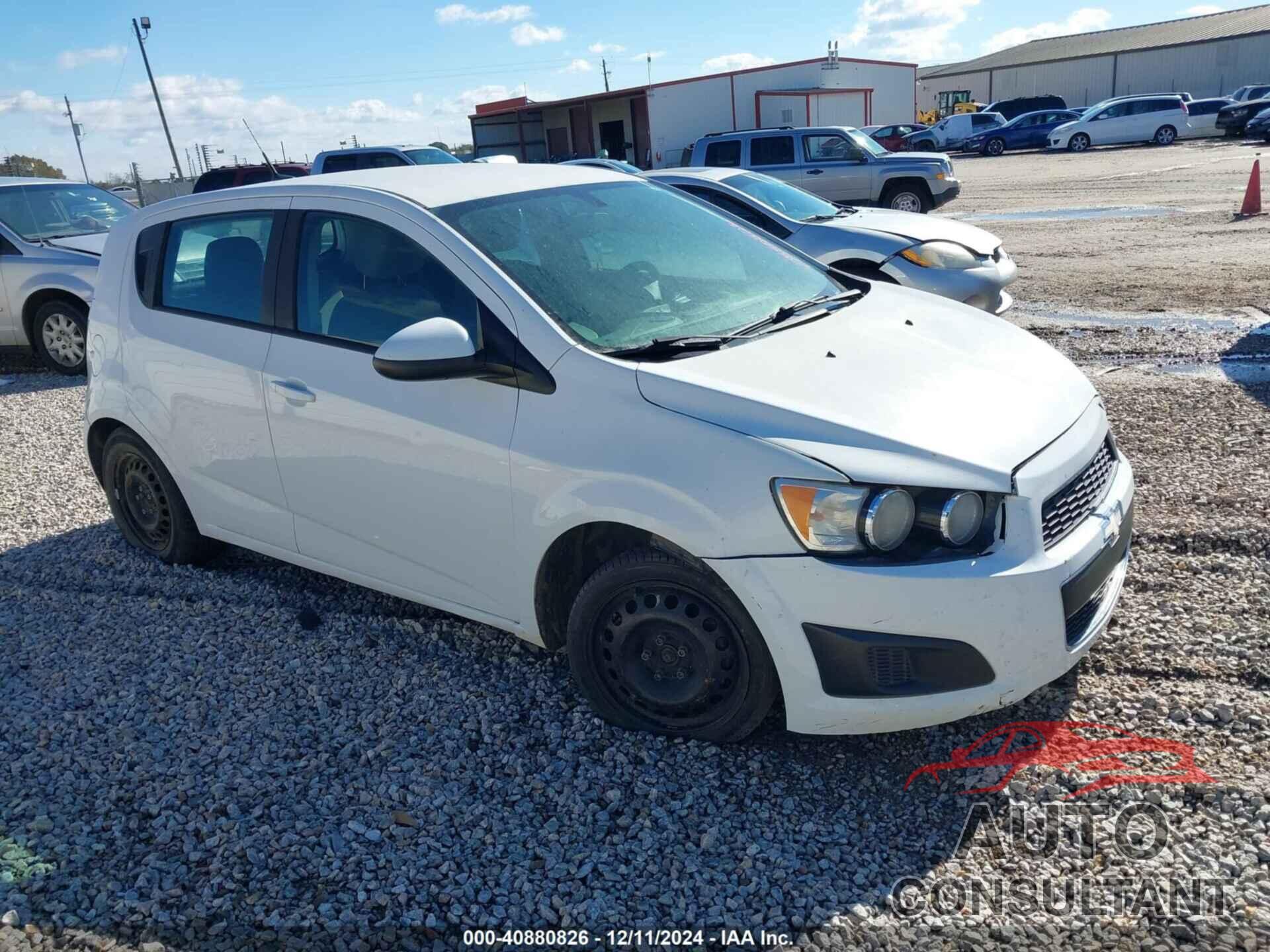 CHEVROLET SONIC 2014 - 1G1JA6SH3E4175374