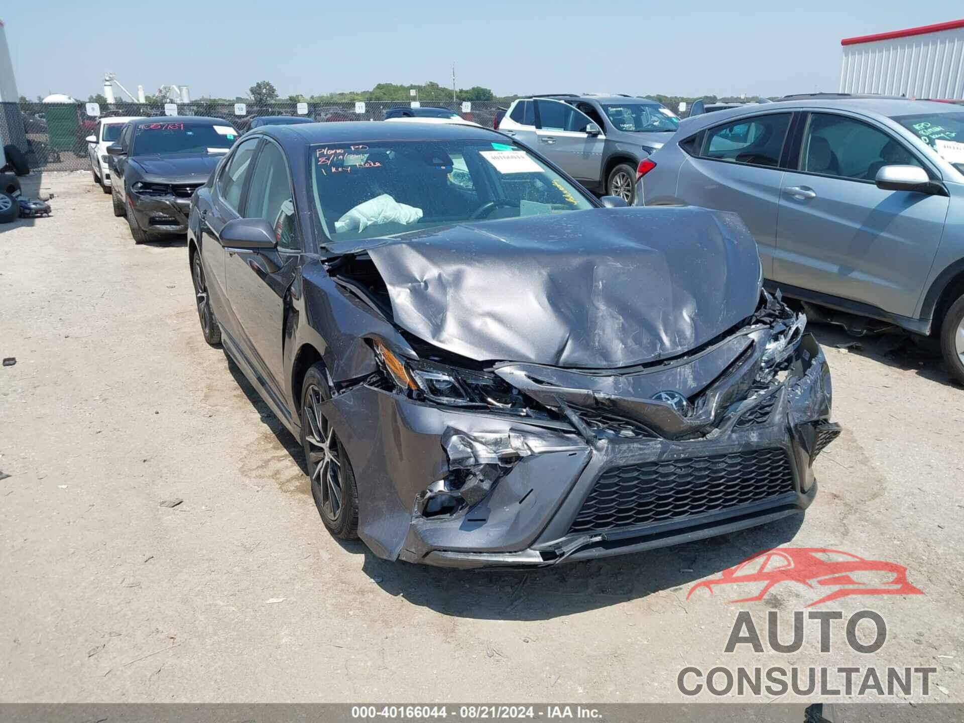TOYOTA CAMRY 2023 - 4T1G11AK8PU809908