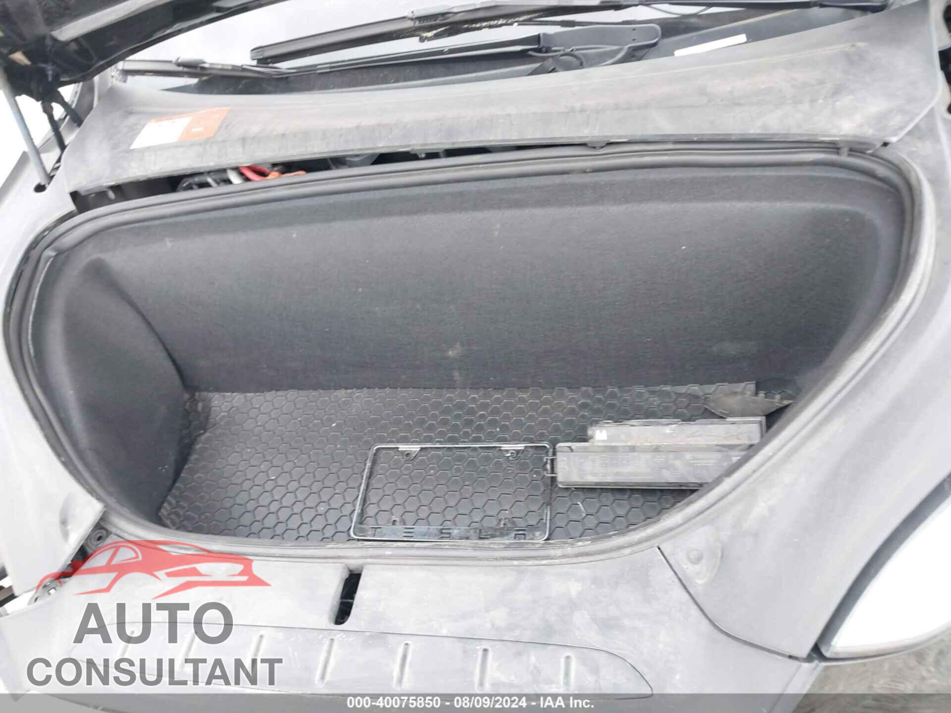 TESLA MODEL X 2018 - 5YJXCBE21JF088510