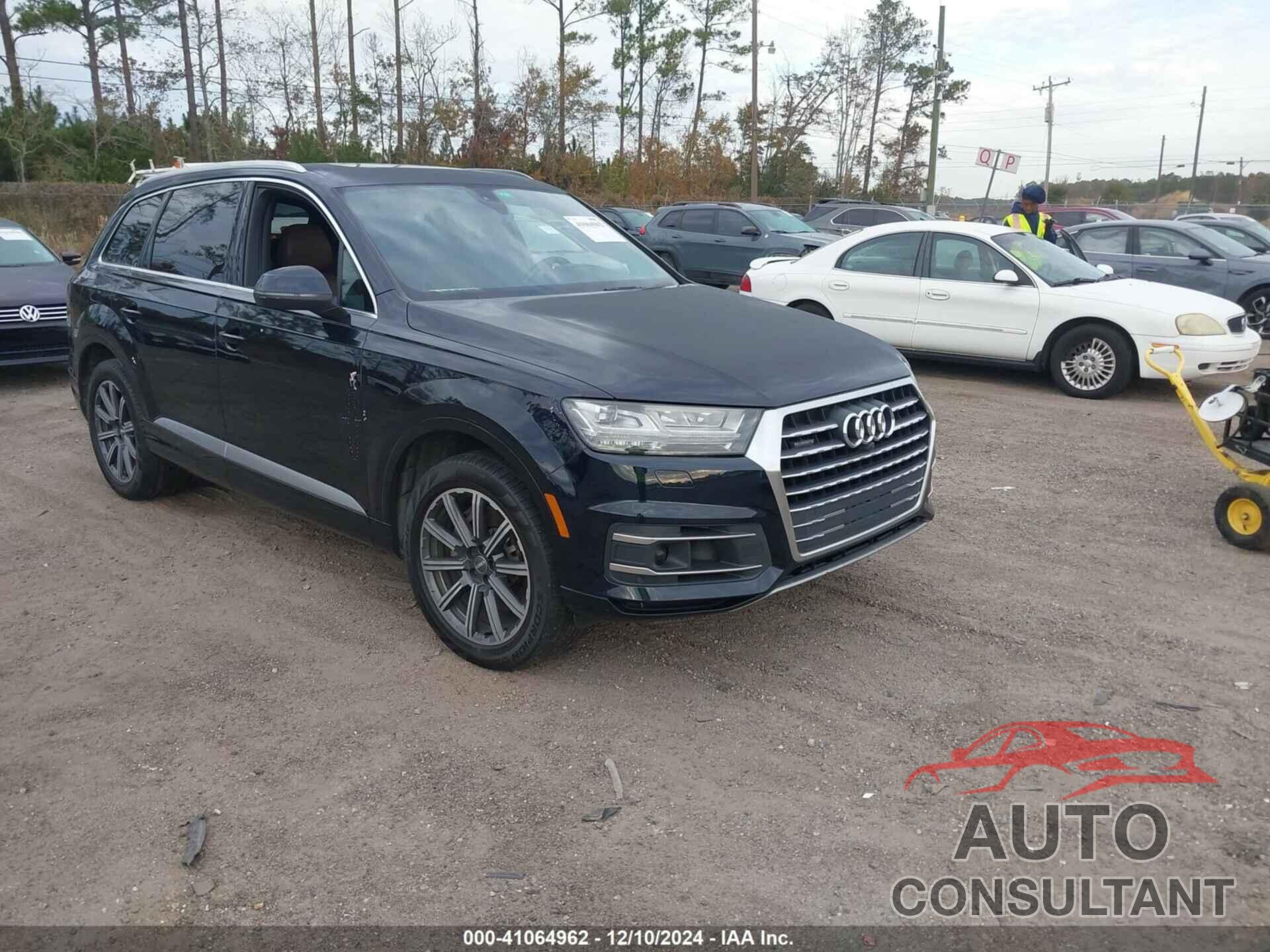 AUDI Q7 2017 - WA1LAAF70HD005282