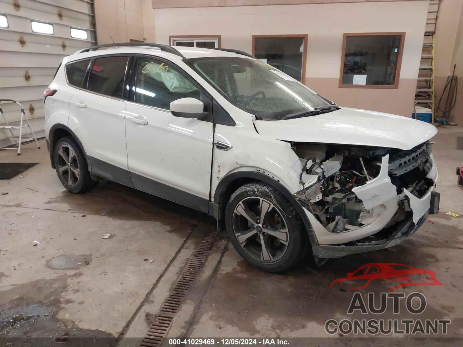 FORD ESCAPE 2018 - 1FMCU9HD8JUB21538