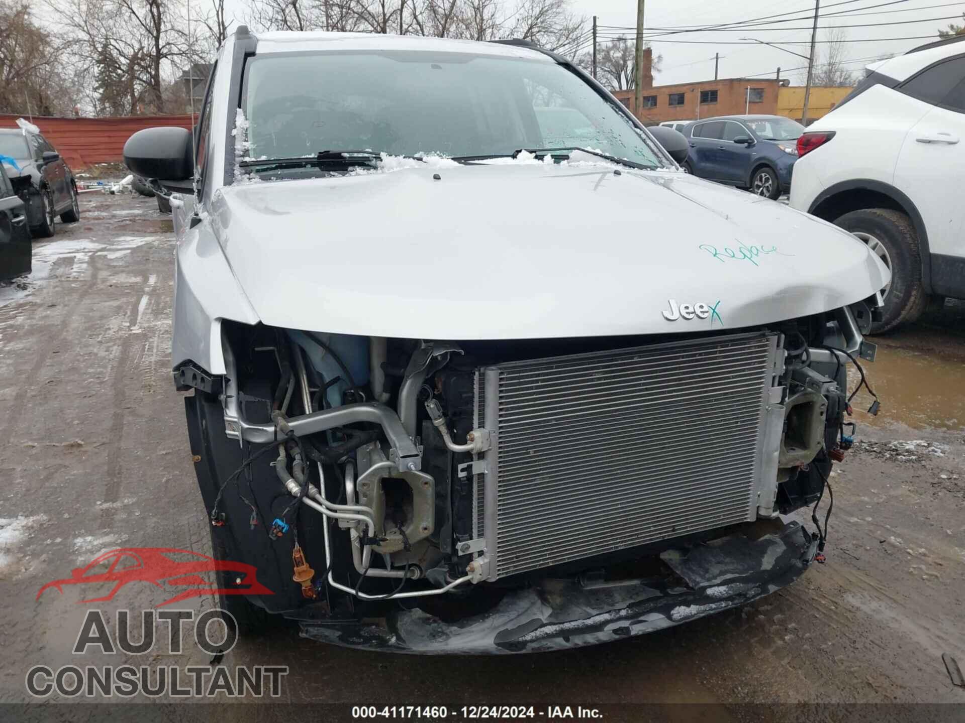 JEEP COMPASS 2011 - 1J4NF1FB7BD215528