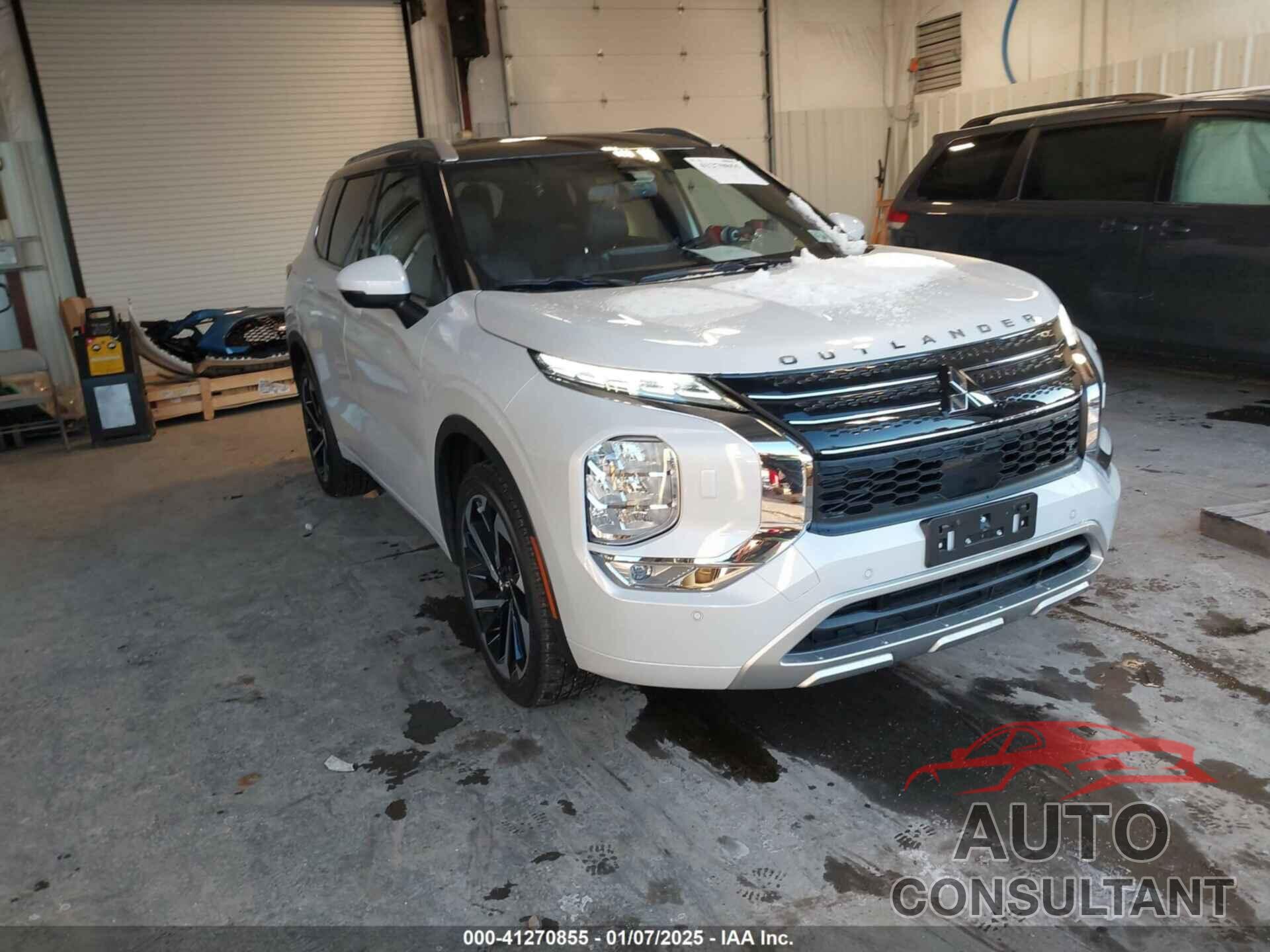 MITSUBISHI OUTLANDER 2024 - JA4J4WA81RZ023709