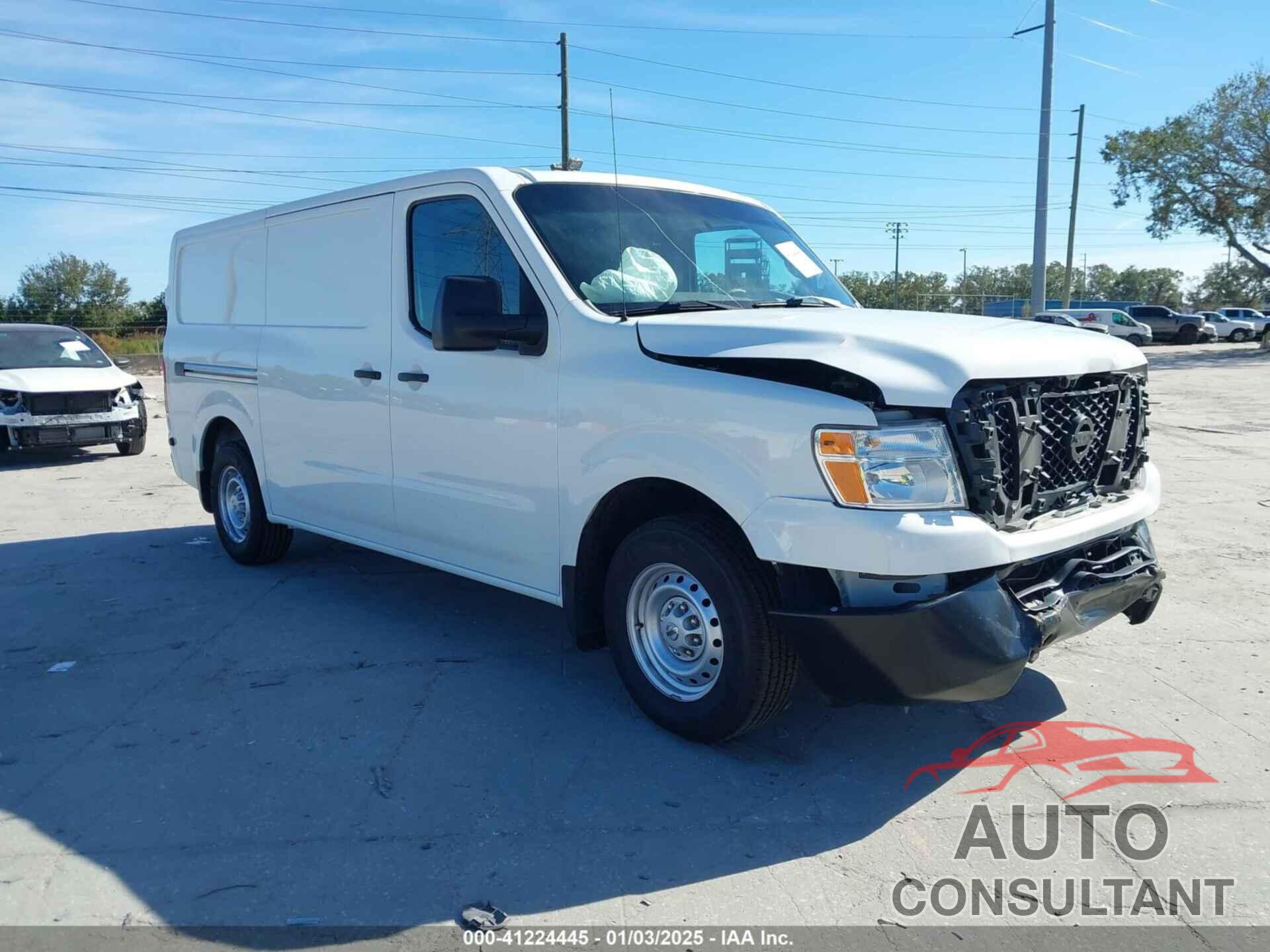 NISSAN NV CARGO NV1500 2018 - 1N6BF0KMXJN811734