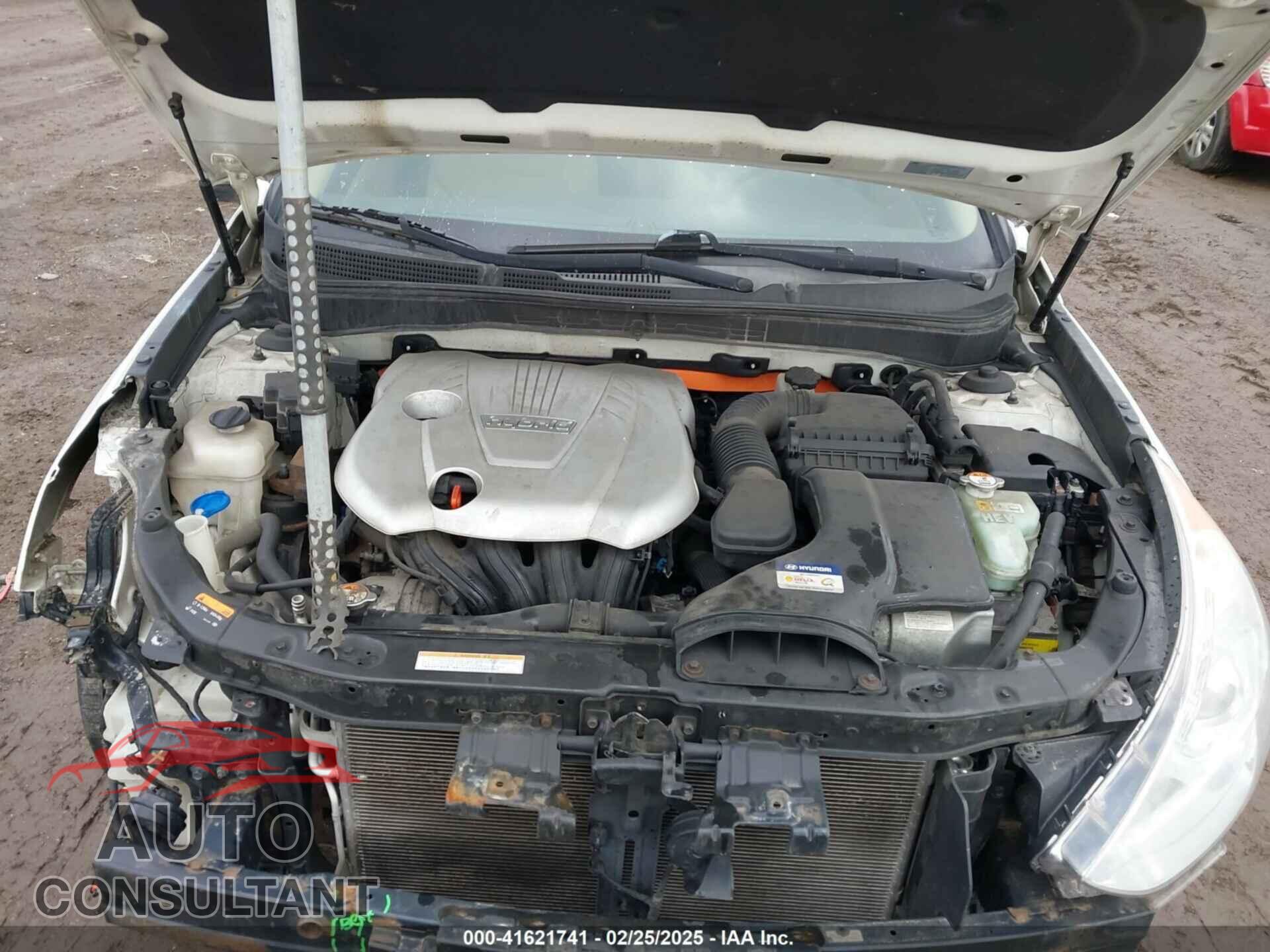 HYUNDAI SONATA HYBRID 2014 - KMHEC4A4XEA113473