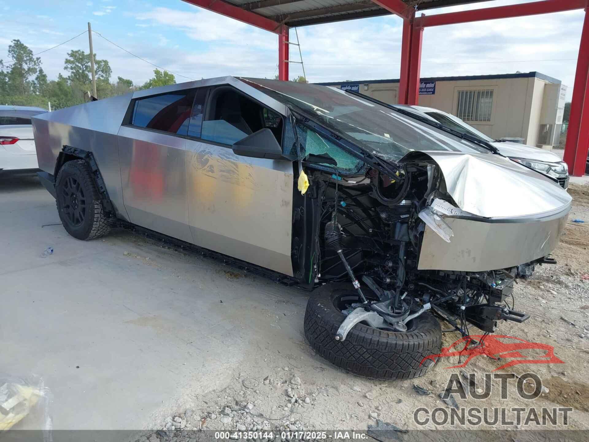 TESLA CYBERTRUCK 2024 - 7G2CEHEE7RA029182