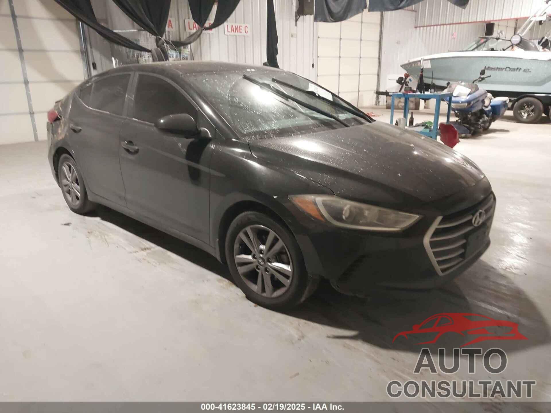 HYUNDAI ELANTRA 2018 - KMHD84LF9JU545086
