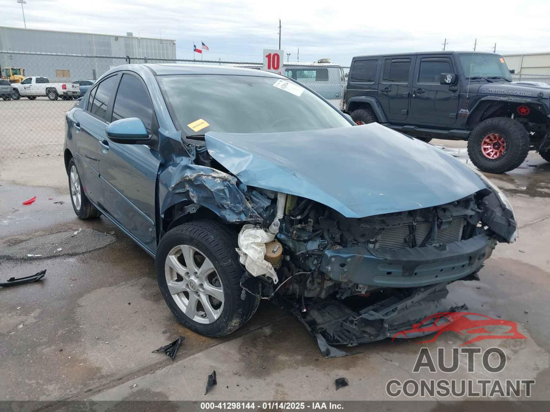 MAZDA MAZDA3 2011 - JM1BL1VF4B1386387
