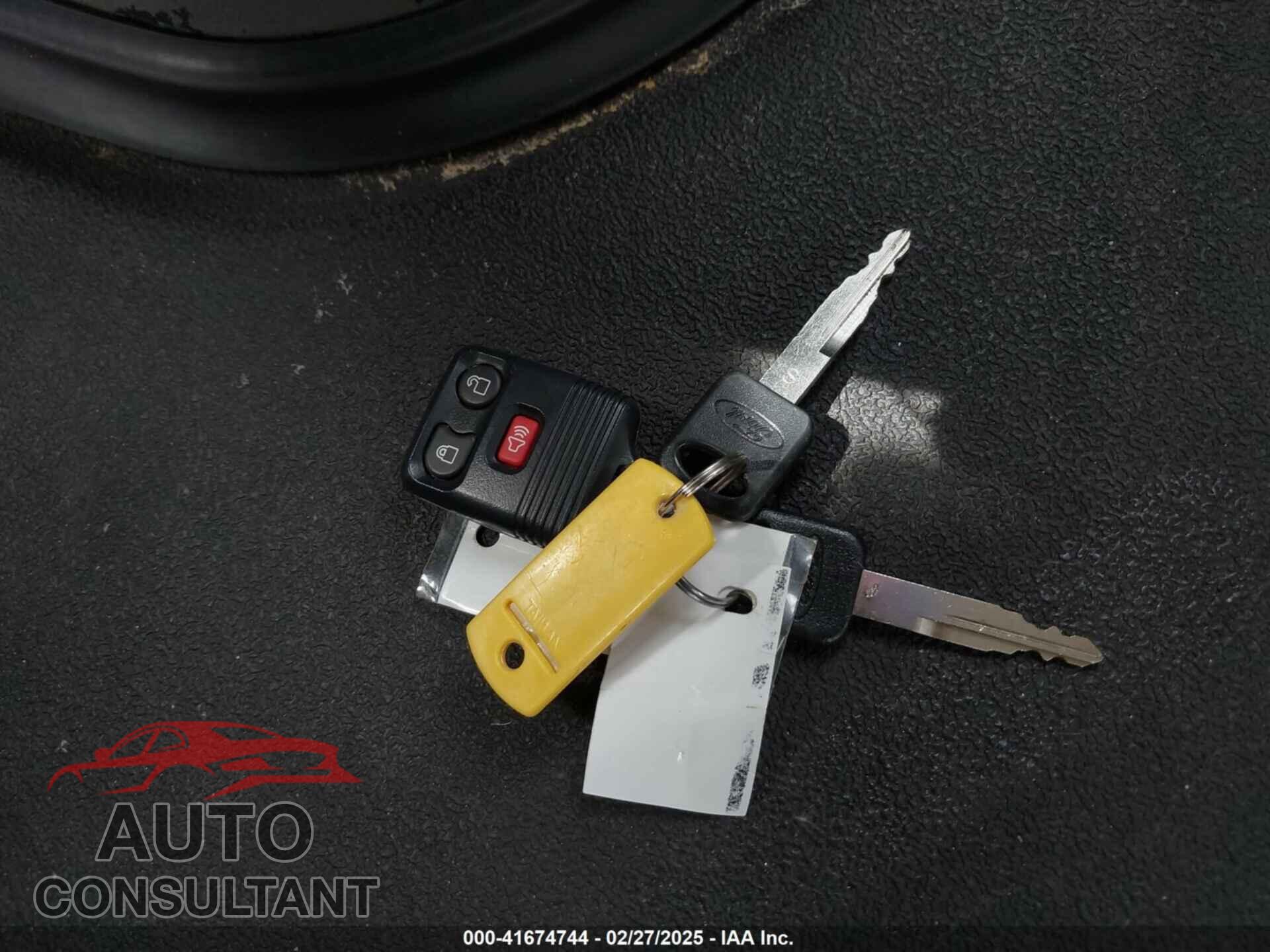 FORD E-150 2014 - 1FTNE1EW2EDB18495