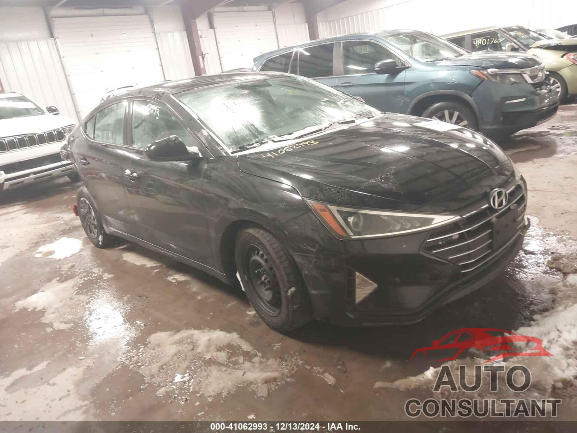HYUNDAI ELANTRA 2019 - 5NPD74LF7KH497221