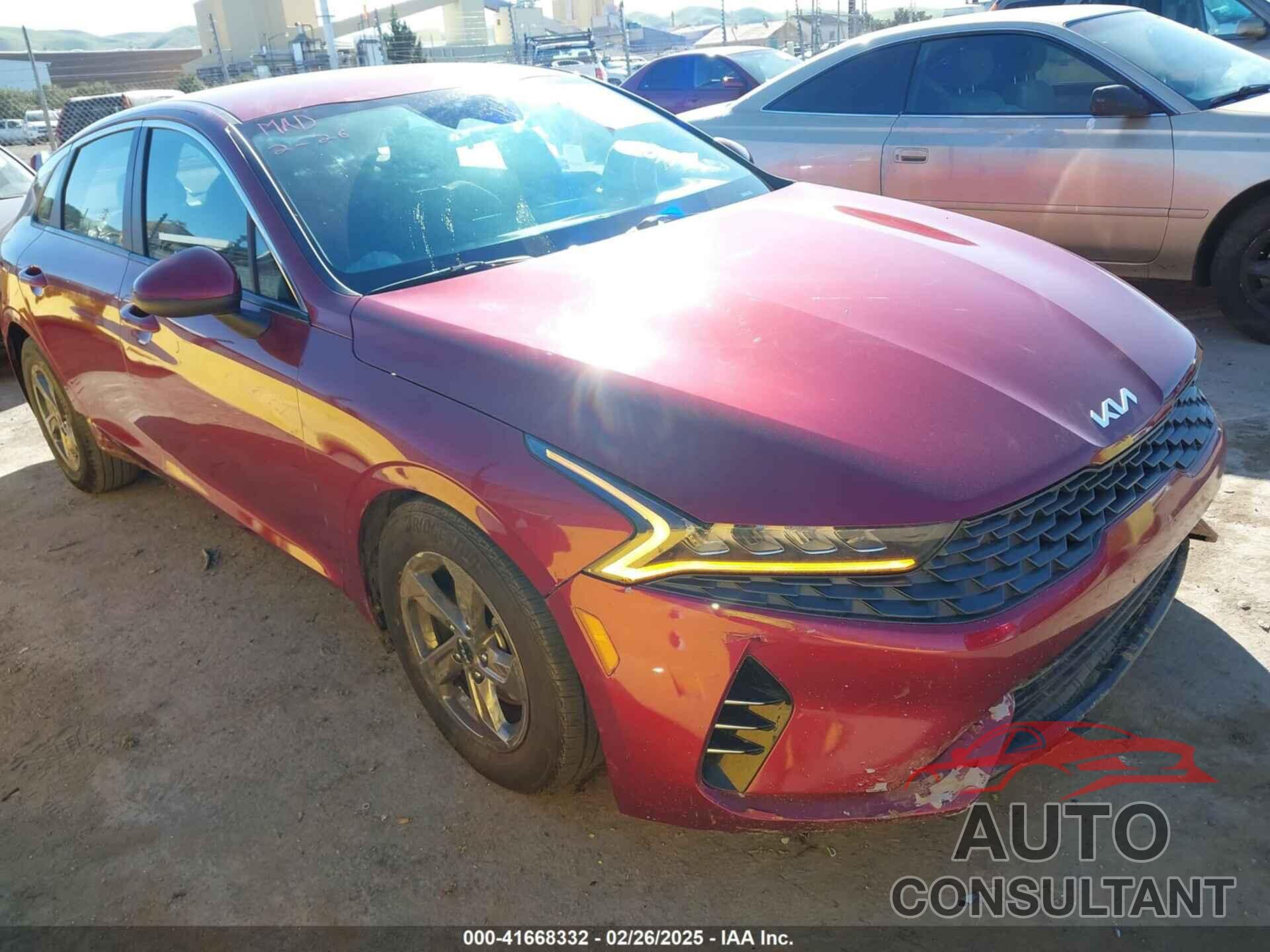KIA K5 2022 - 5XXG14J21NG135450