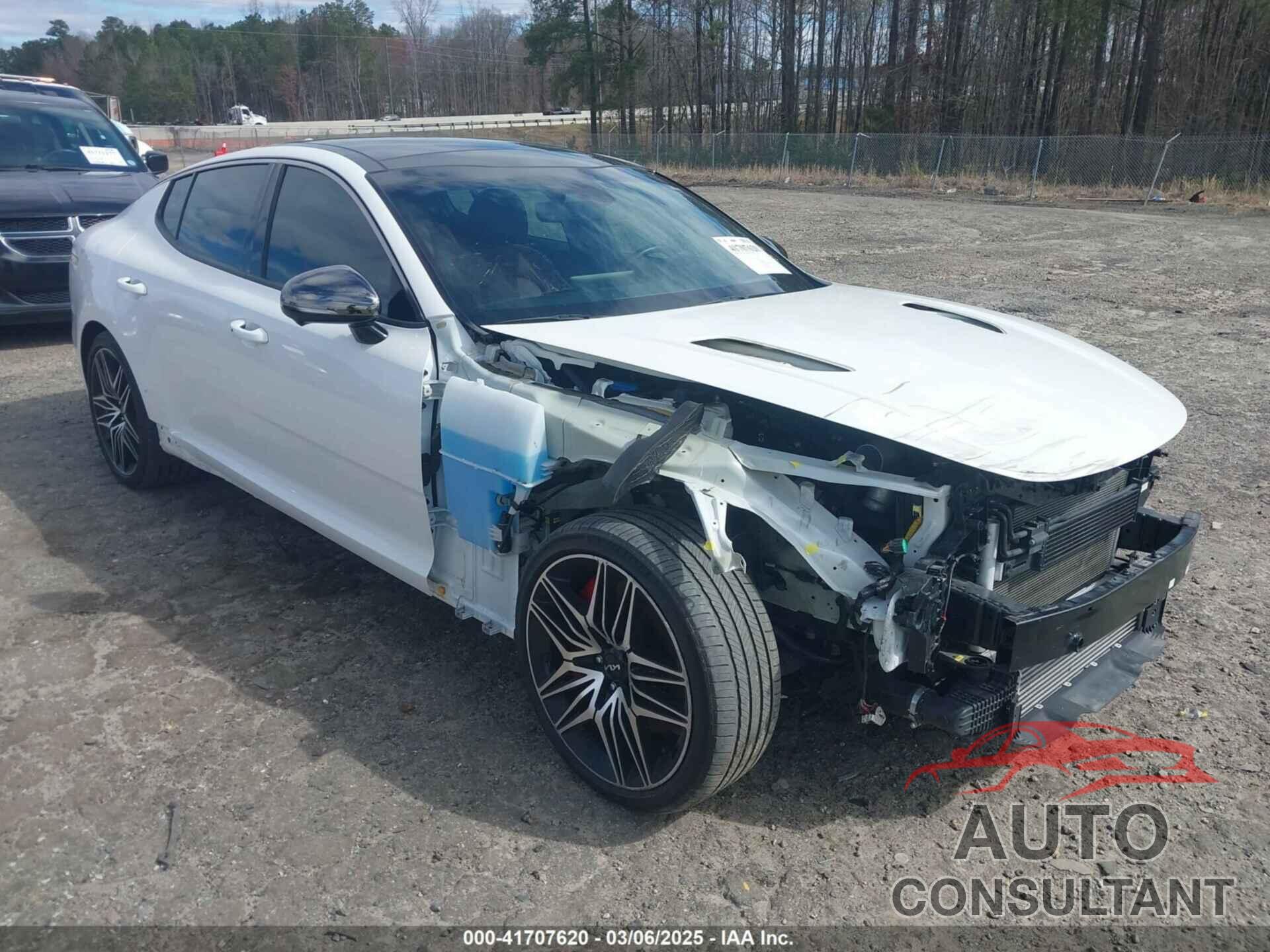 KIA STINGER 2022 - KNAE55LC9N6104613