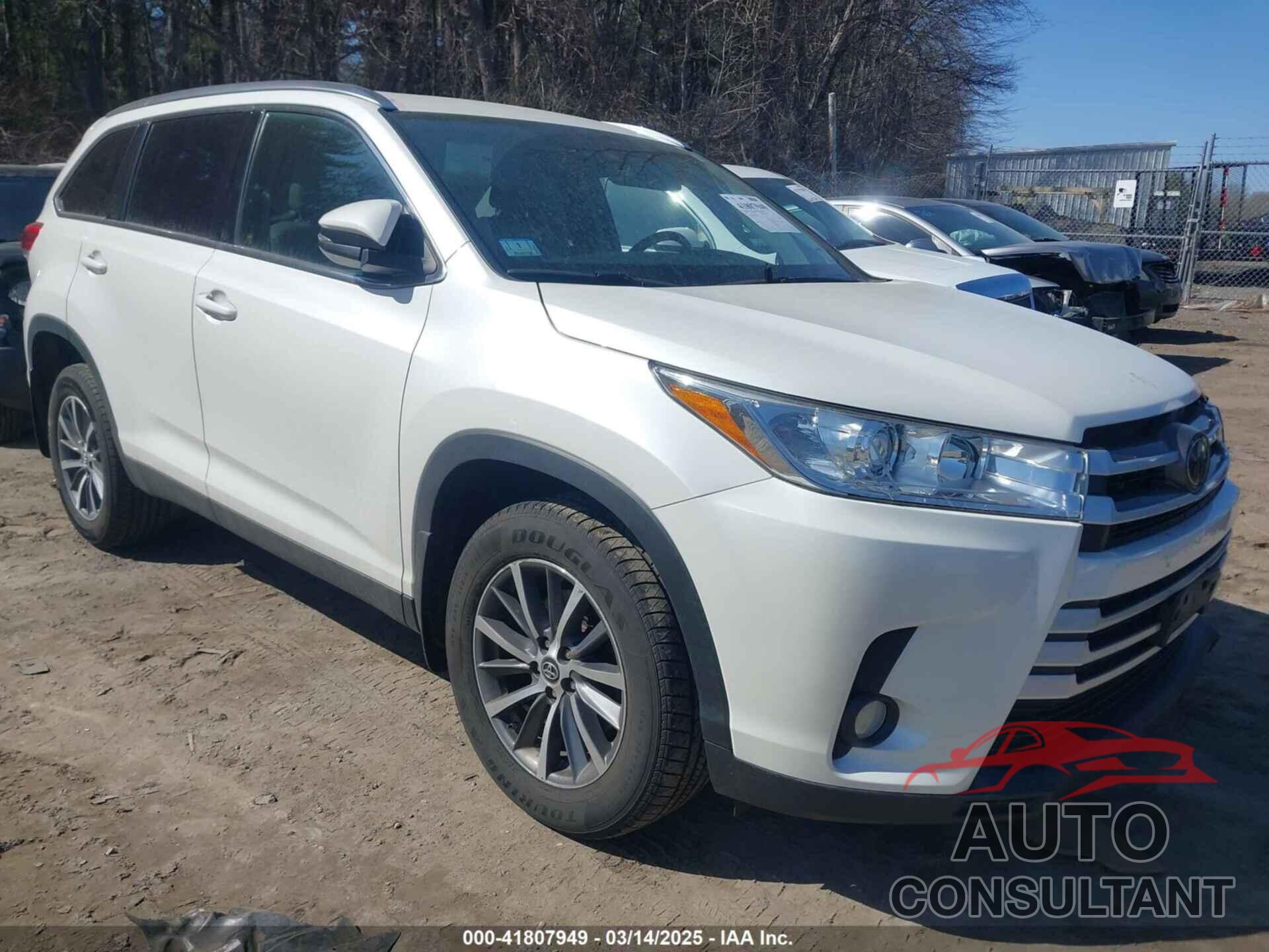 TOYOTA HIGHLANDER 2019 - 5TDJZRFH5KS933386