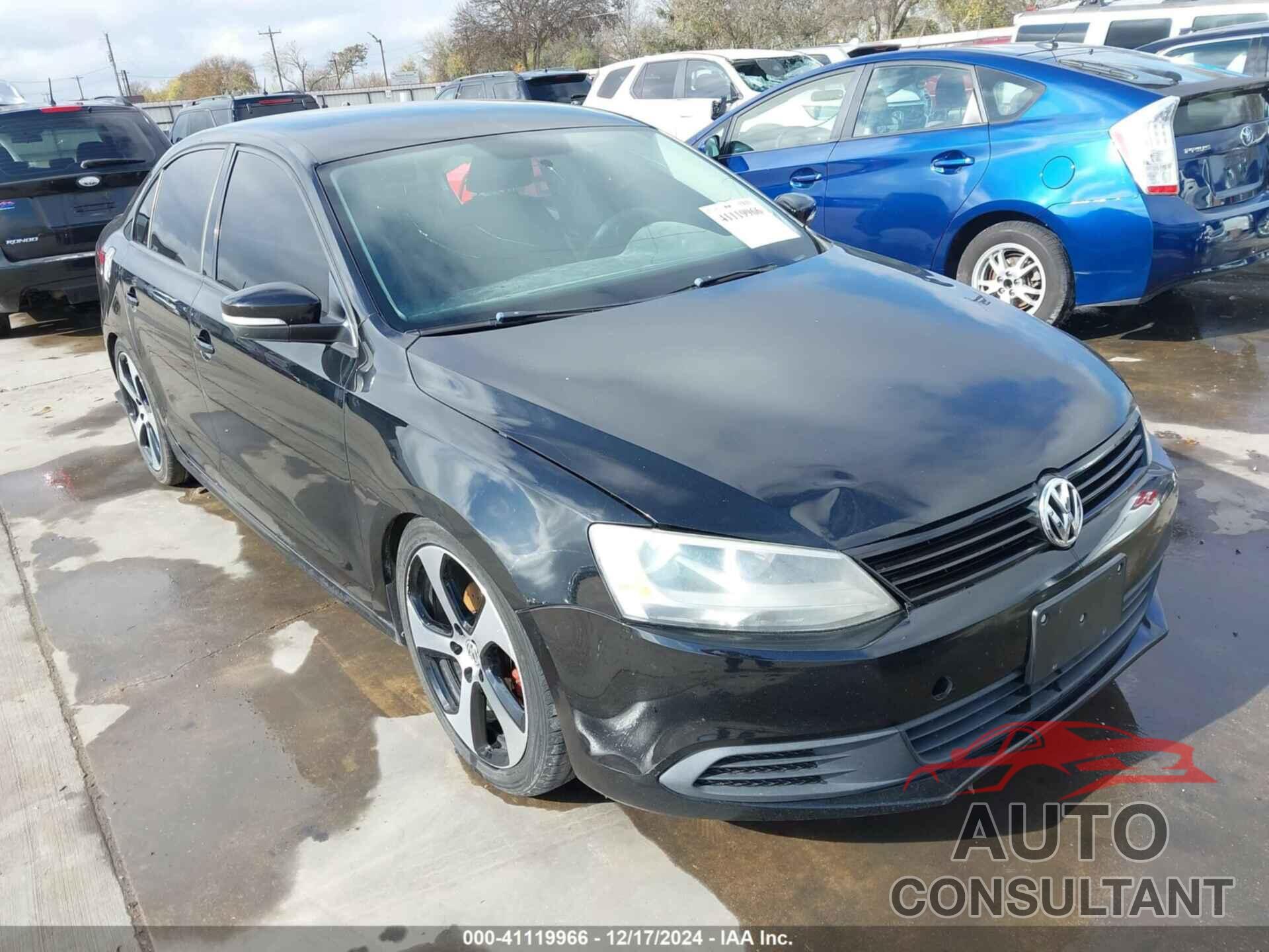 VOLKSWAGEN JETTA 2011 - 3VWDX7AJ1BM310975